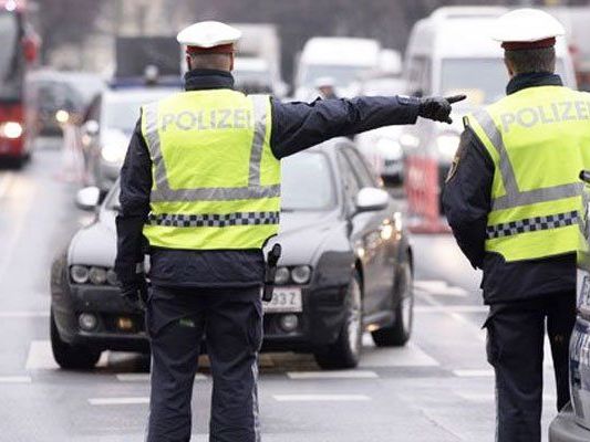 Eine Demonstration am Samstag sorgt für Verkehrsbehinderungen Eine Demonstration am Samstag sorgt für Verkehrsbehinderungen