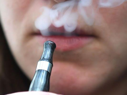 Rauchverbot für Unter-18-Jährige - Krebshilfe will auch Shishas verbieten
