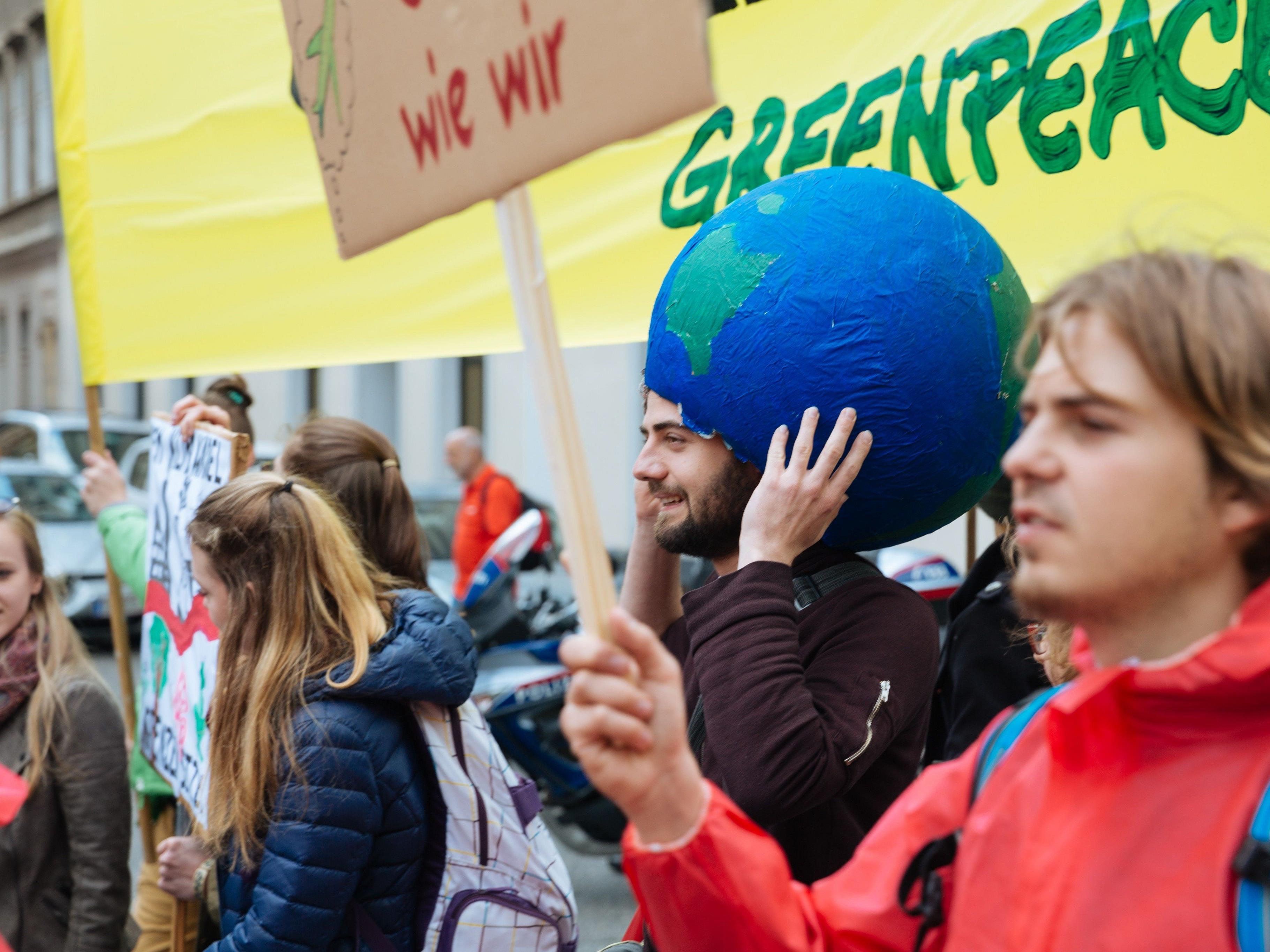 2.500 Menschen gingen in Wien für das Klima auf die Straße