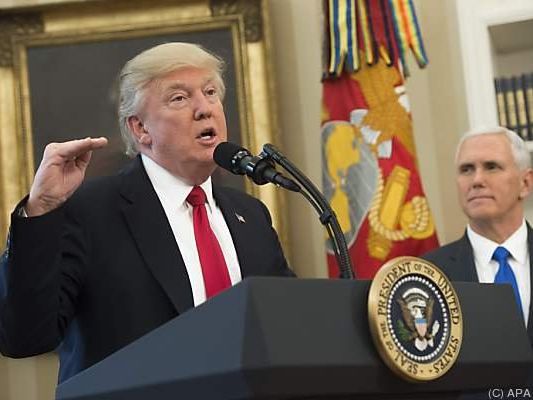 Milliardär Trump hat genug Geld Milliardär Trump hat genug Geld