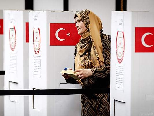 Auslandstürken können ihre Stimme schon abgeben Auslandstürken können ihre Stimme schon abgeben