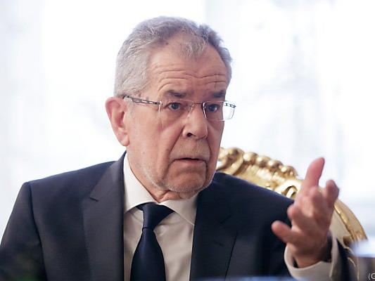 FPÖ und Team Stronach kritisierten den Bundespräsidenten scharf