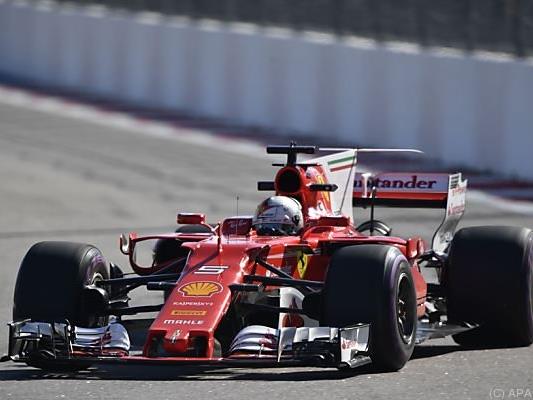 Vettel fuhr in der zweiten Einheit Bestzeit