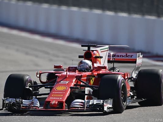 Vettel fuhr in der zweiten Einheit Bestzeit Vettel fuhr in der zweiten Einheit Bestzeit