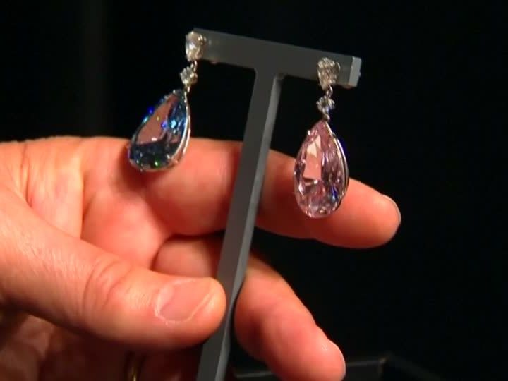"Apollo" und "Artemis" - Diamantohrringe im Wert von 60 Millionen Euro. "Apollo" und "Artemis" - Diamantohrringe im Wert von 60 Millionen Euro.