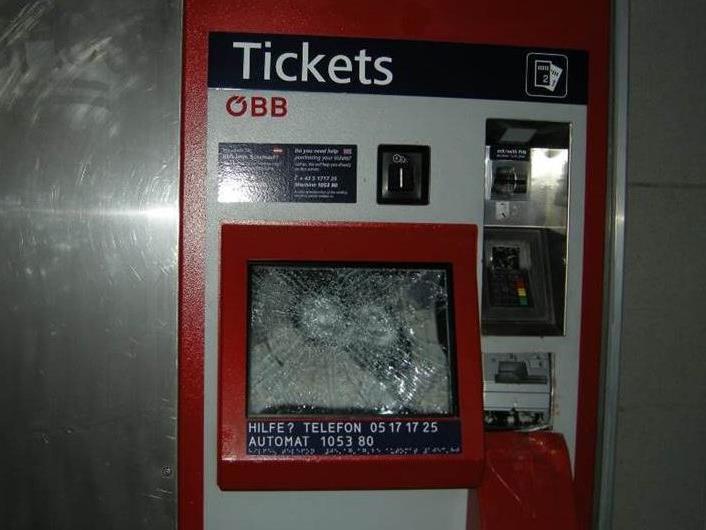 22 Fahrkartenautomaten wurden in Wien, NÖ und OÖ aufgebrochen.