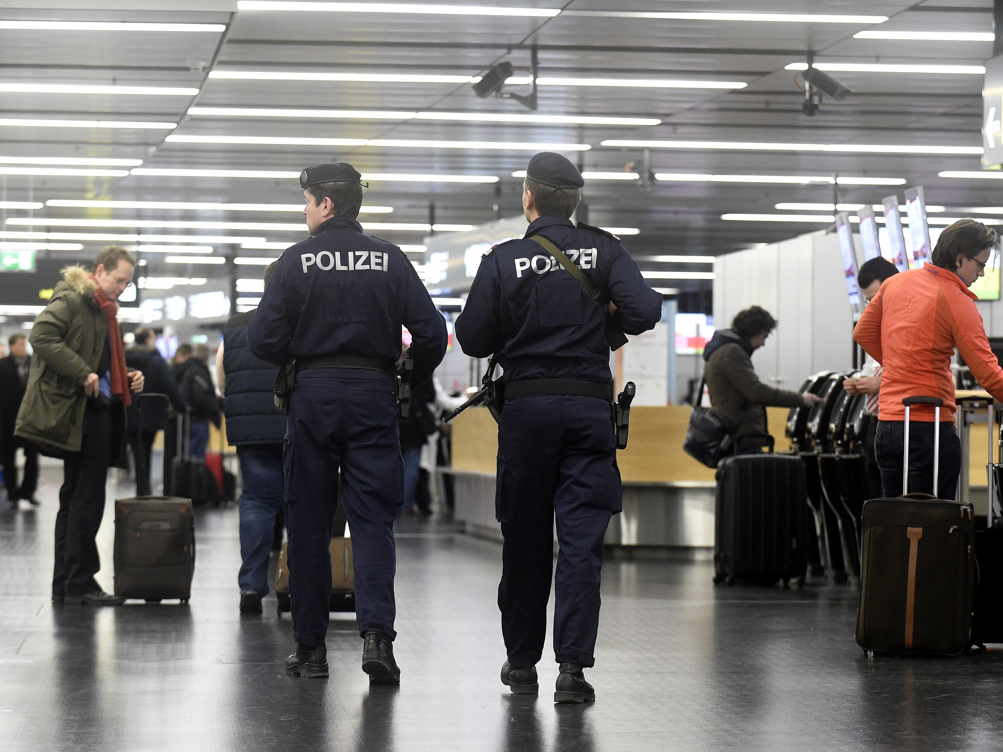 Der deutsche Soldat wurde am Wiener Flughafen festgenommen.