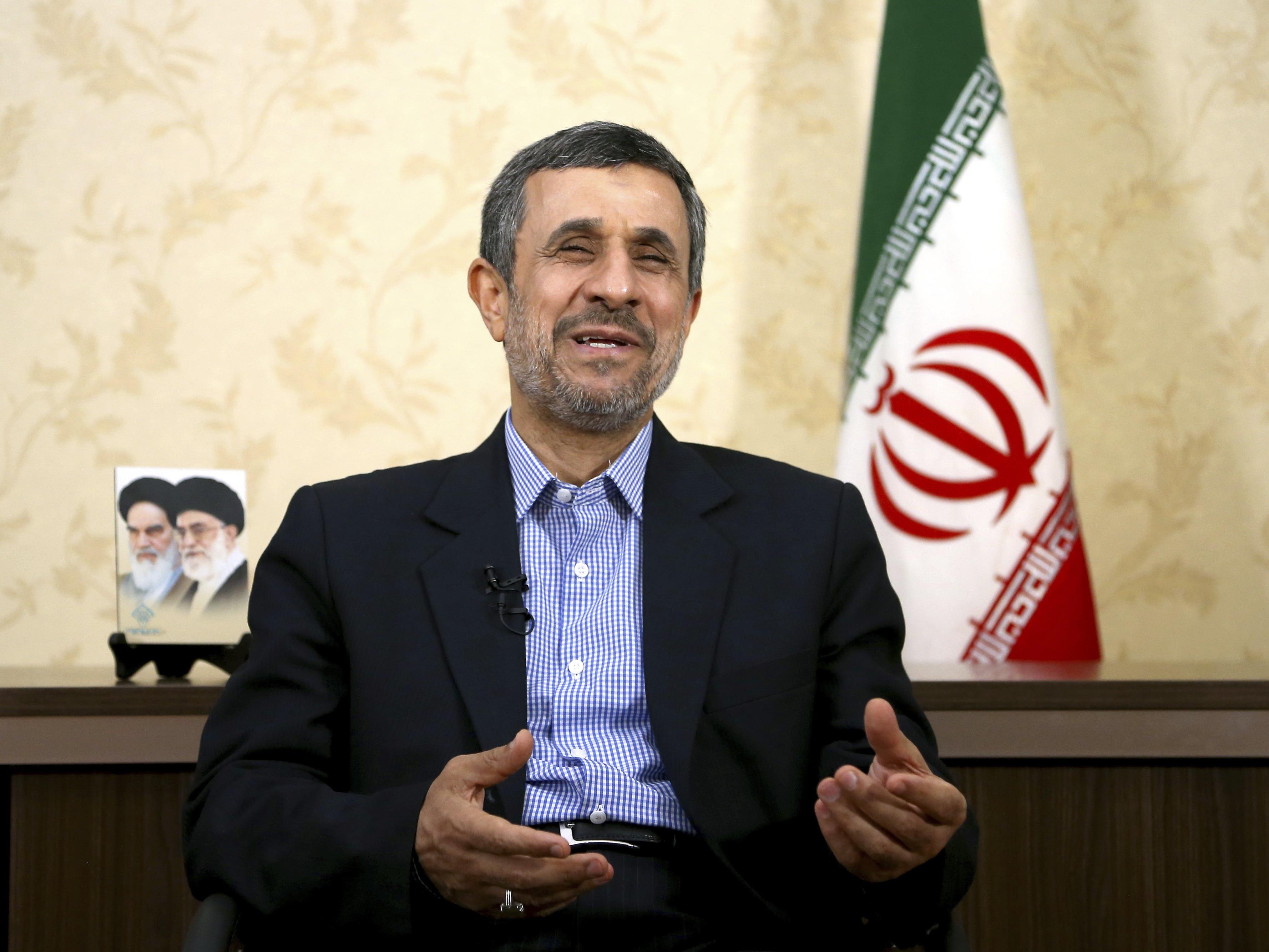 Ahmadinejad ausgeschlossen - Wächterrat stellt Weichen für Duell des Reformers Rouhani mit dem konservativen Kandidaten Raisi.