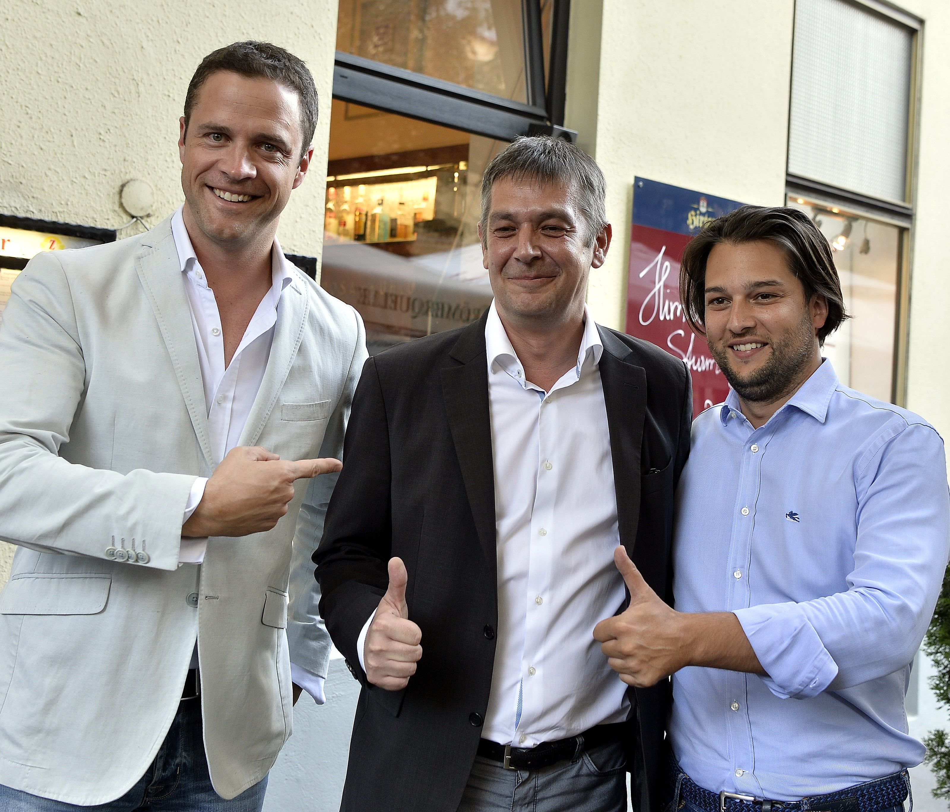 Dominik Nepp (rechts) fordert Fakten hinsichtlich Doppelstaatsbürgerschaften Dominik Nepp (rechts) fordert Fakten hinsichtlich Doppelstaatsbürgerschaften