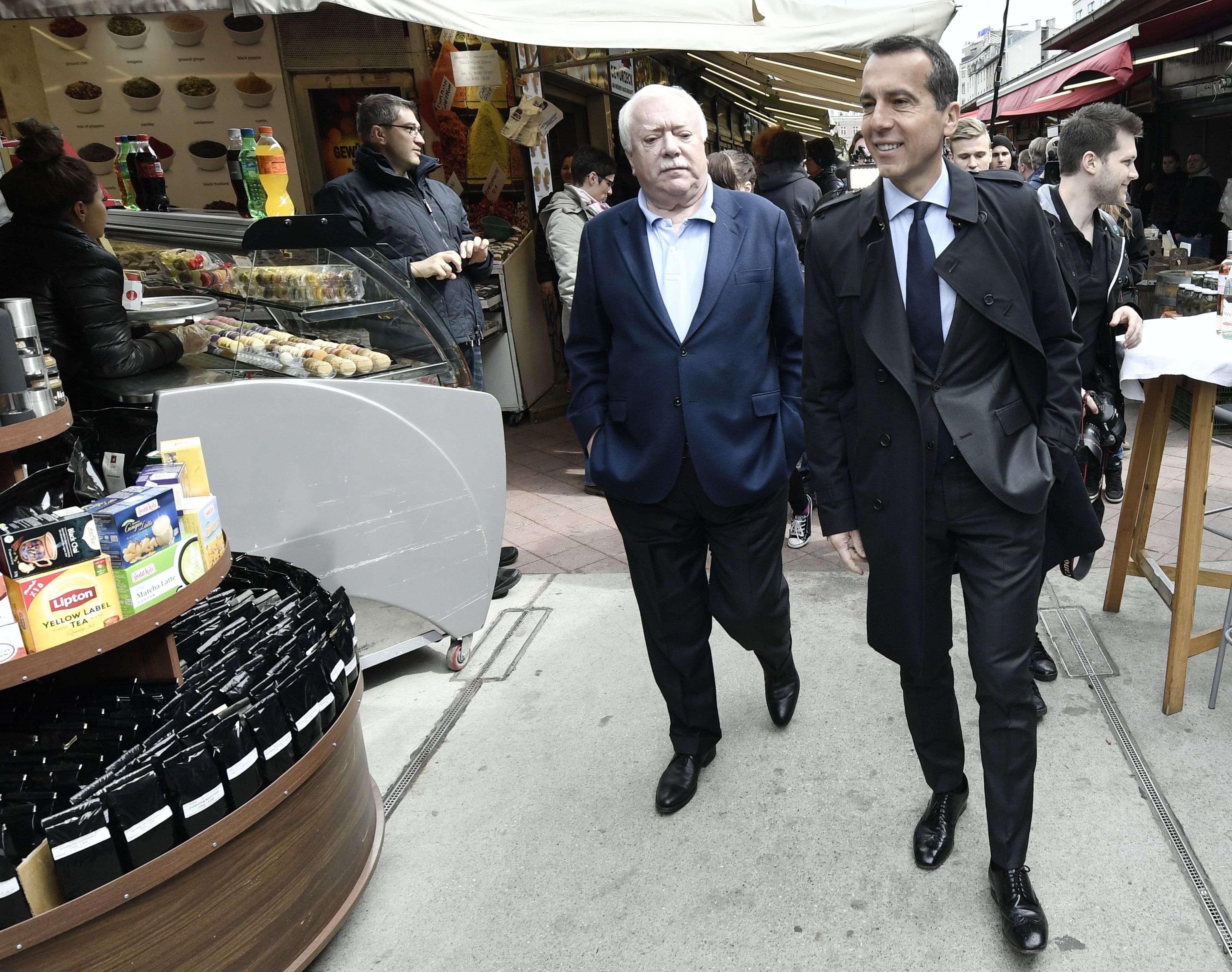 Kanzler Kern und Bürgermeister Häupl waren am Dienstag in Wien unterwegs Kanzler Kern und Bürgermeister Häupl waren am Dienstag in Wien unterwegs