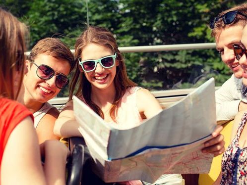 Alles, was es beim Planen von Maturareise, Käpplefest und Co zu beachten gibt, steht im neuen aha Info-Folder. Alles, was es beim Planen von Maturareise, Käpplefest und Co zu beachten gibt, steht im neuen aha Info-Folder.