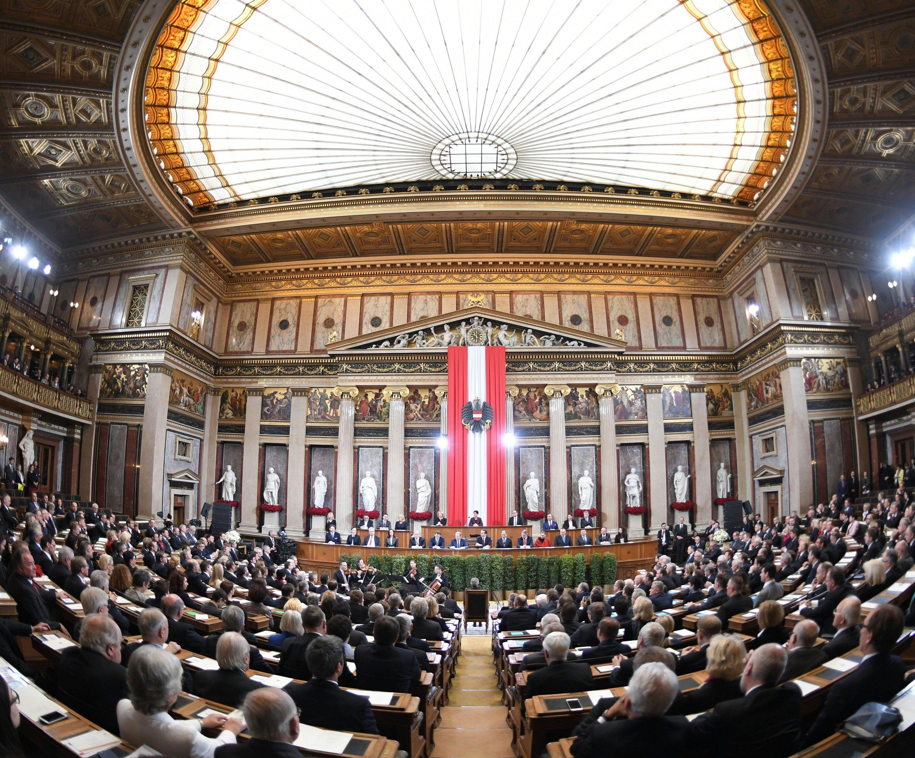 Eine Umfrage zeigt das Verhältnis der Österreich zur Demokratie Eine Umfrage zeigt das Verhältnis der Österreich zur Demokratie