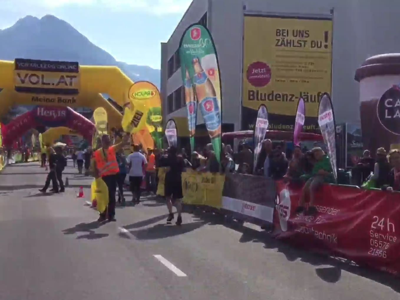 Ganz Bludenz war beim Start in die Laufsaison auf den Beinen. Ganz Bludenz war beim Start in die Laufsaison auf den Beinen.