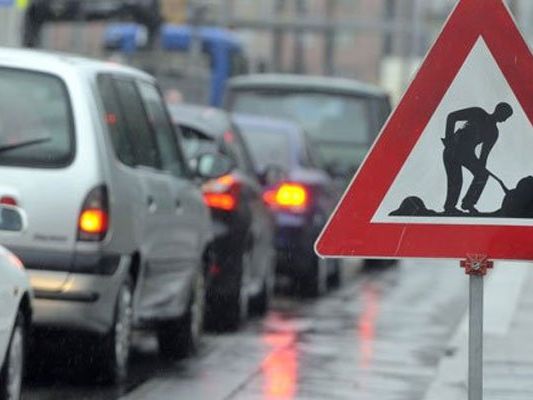 Neue Verkehrslösung bringt mehr Verkehrssicherheit in die Floridsdorfer Hauptstraße. Neue Verkehrslösung bringt mehr Verkehrssicherheit in die Floridsdorfer Hauptstraße.
