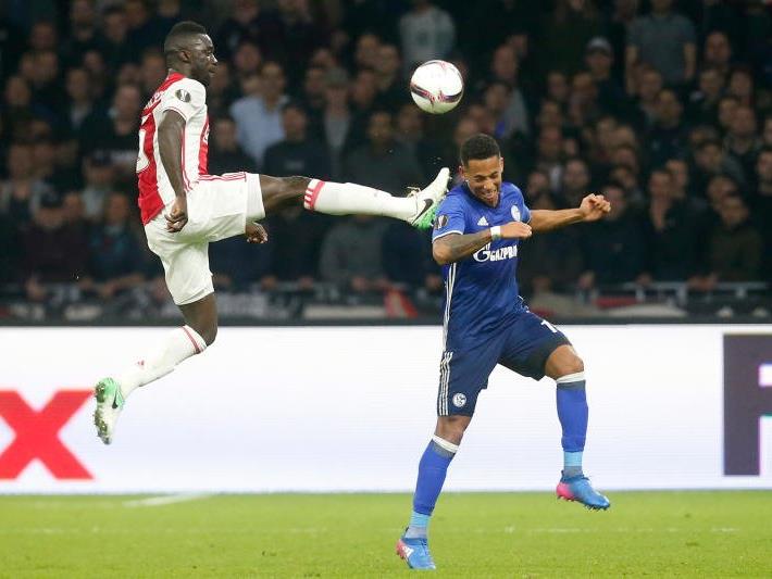 Ajax mit dominantem Auftritt