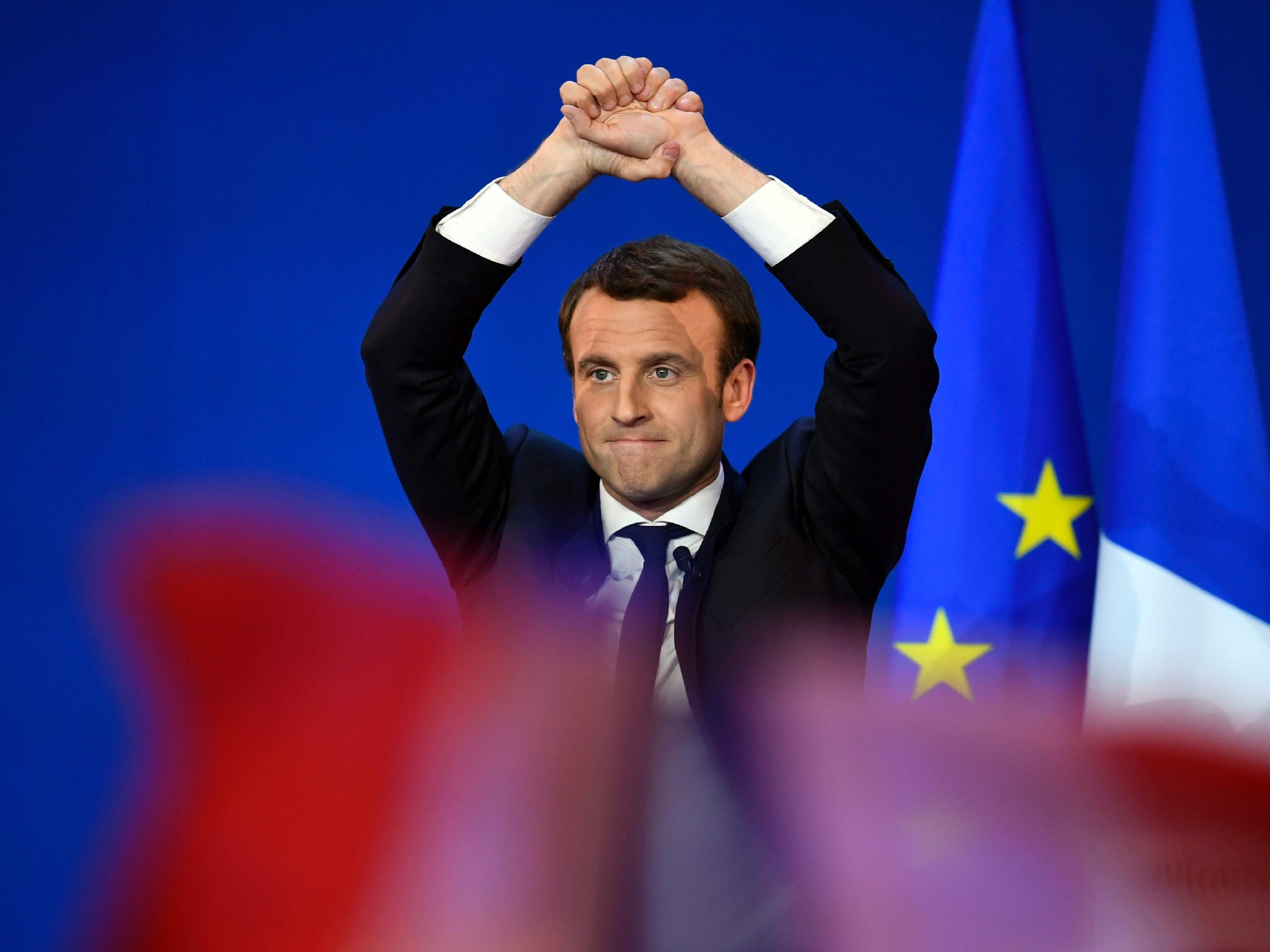 Macron geht am Sonntag als Wahlsieger hervor.