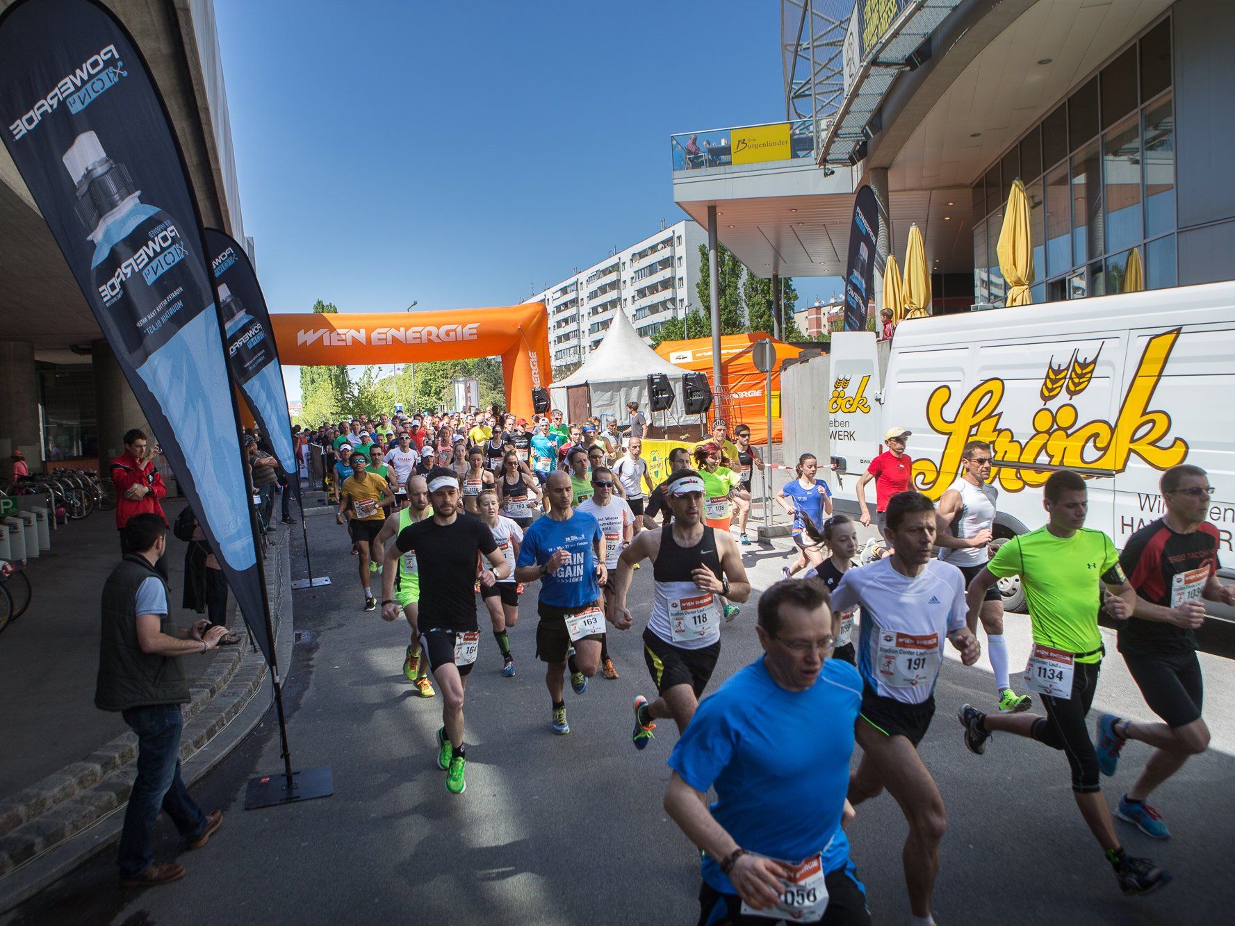 Am 6. Mai 2017 findet der Stadion Center Lauf statt. Am 6. Mai 2017 findet der Stadion Center Lauf statt.
