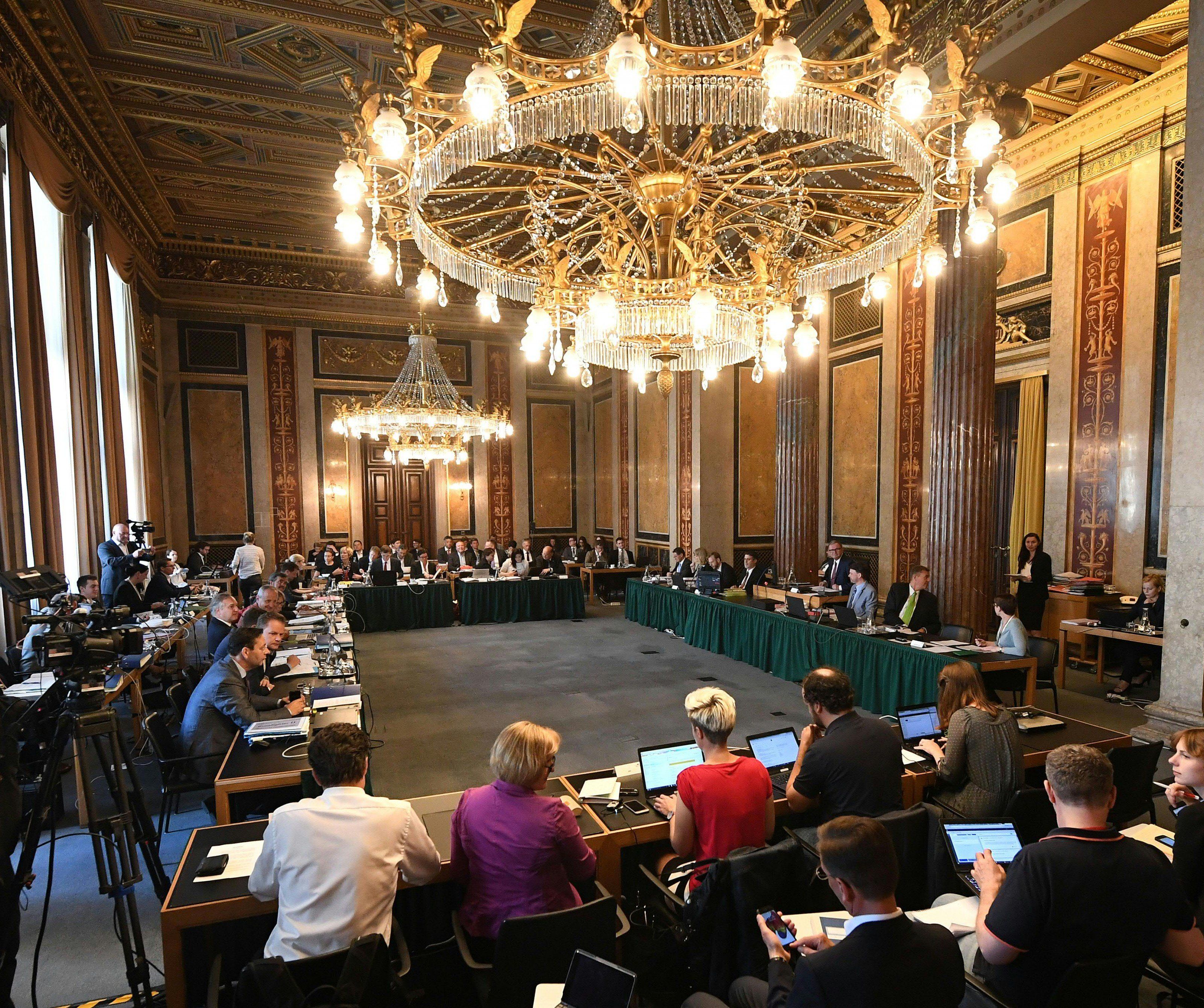 Befragungstag im U-Ausschuss - Rechnungshof kritisierte mangelnde Dokumentation. Befragungstag im U-Ausschuss - Rechnungshof kritisierte mangelnde Dokumentation.