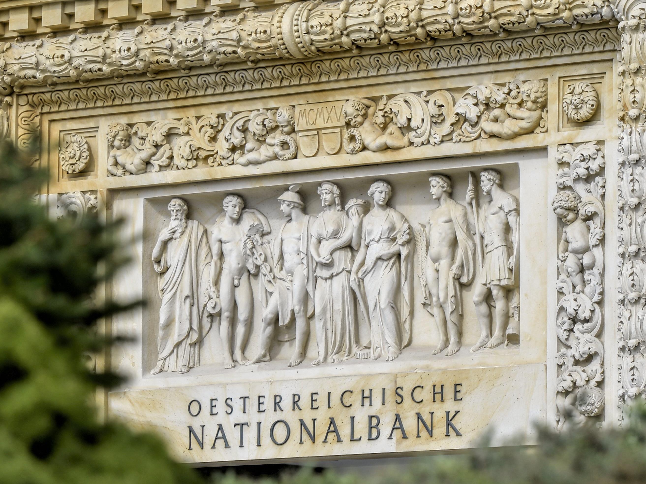 Im Kampf um die Sonderpensionen geben die Nationalbanker nicht auf.