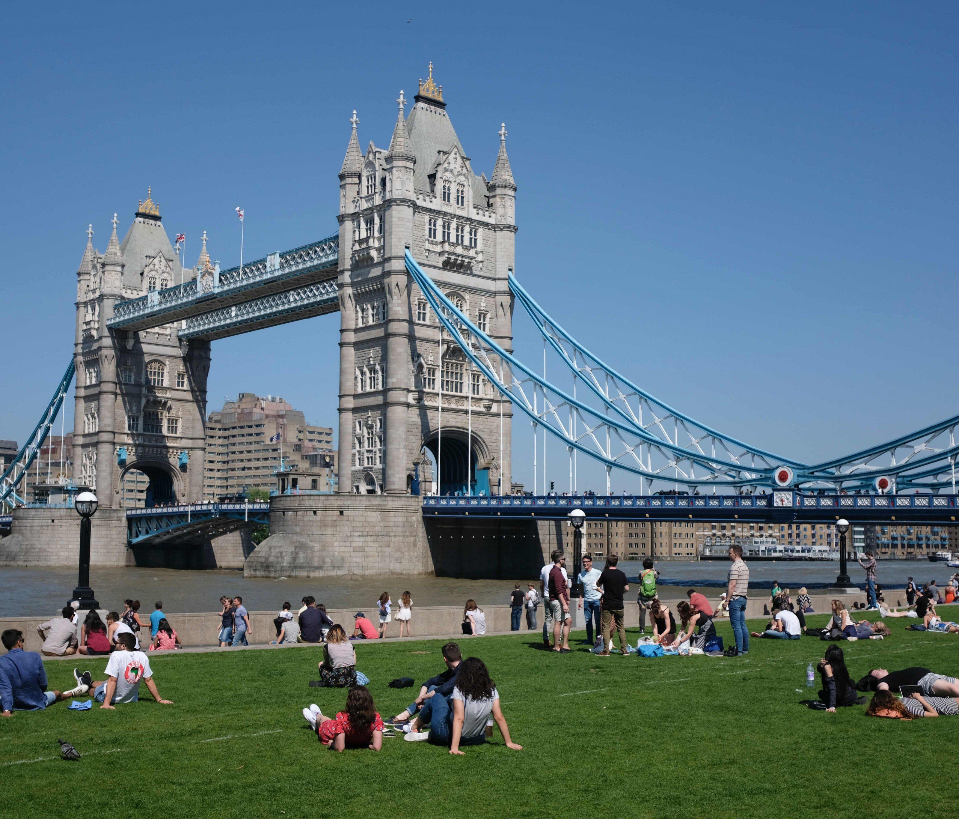 Das venezianische Ölgemälde "La Punta della Dogana e san Giorgio Maggoire" wird in London versteigert. Das venezianische Ölgemälde "La Punta della Dogana e san Giorgio Maggoire" wird in London versteigert.