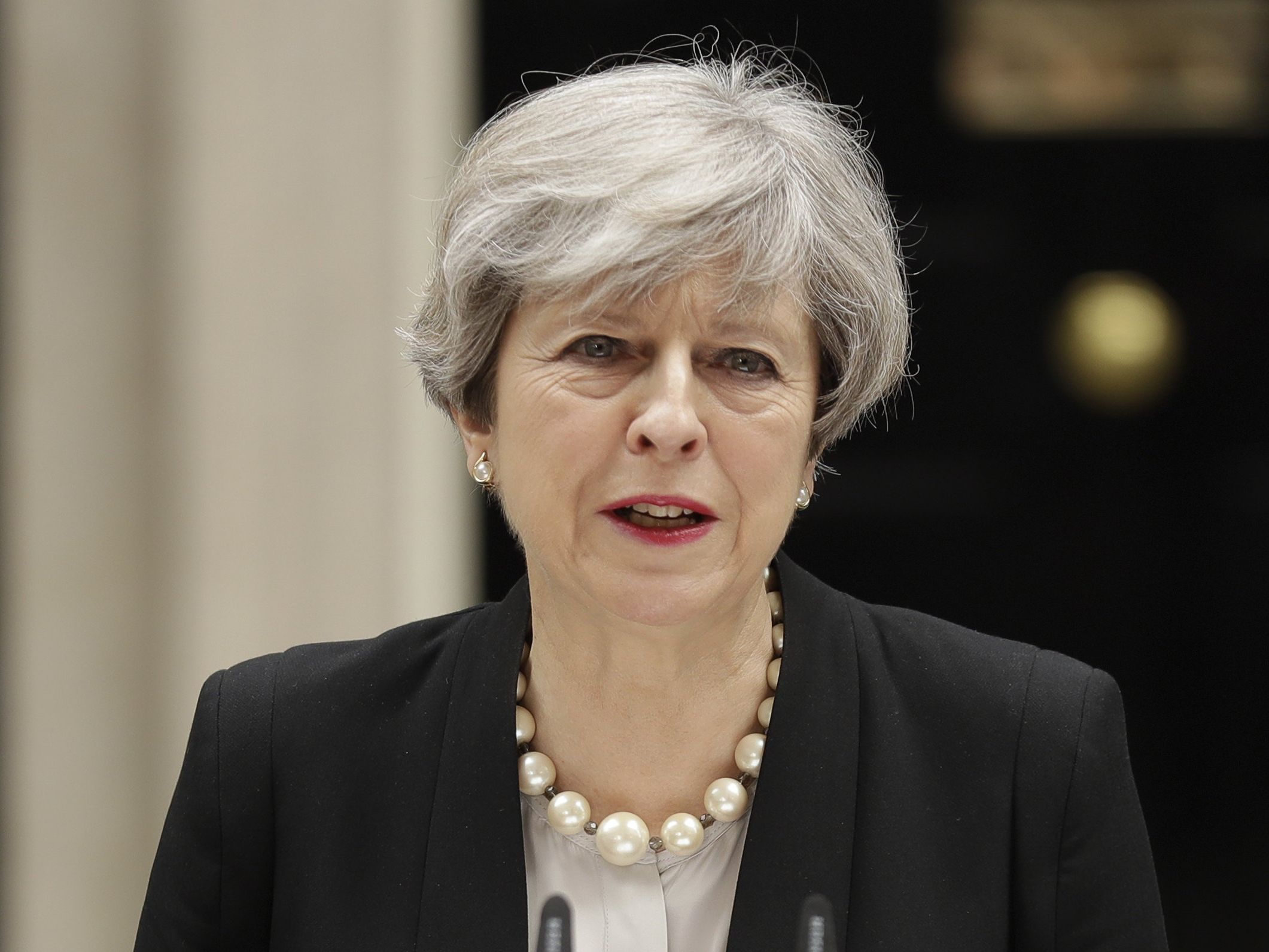 May: Sicherheitsstufe von "ernst" auf "kritisch" angehoben. May: Sicherheitsstufe von "ernst" auf "kritisch" angehoben.