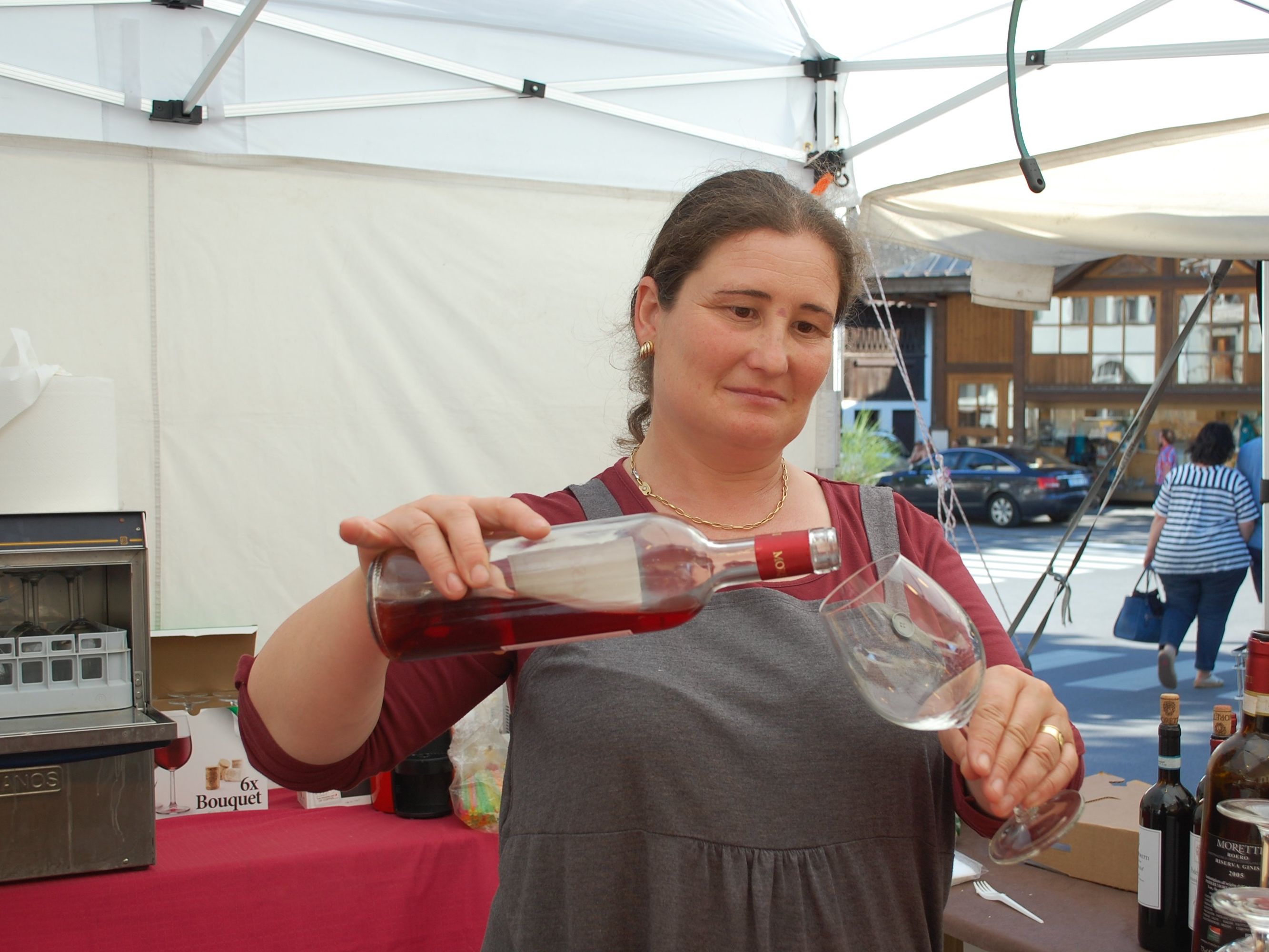 Ob Oliven, Käse oder Wein, es gab viele typisch italienische Köstlichkeiten. Ob Oliven, Käse oder Wein, es gab viele typisch italienische Köstlichkeiten.
