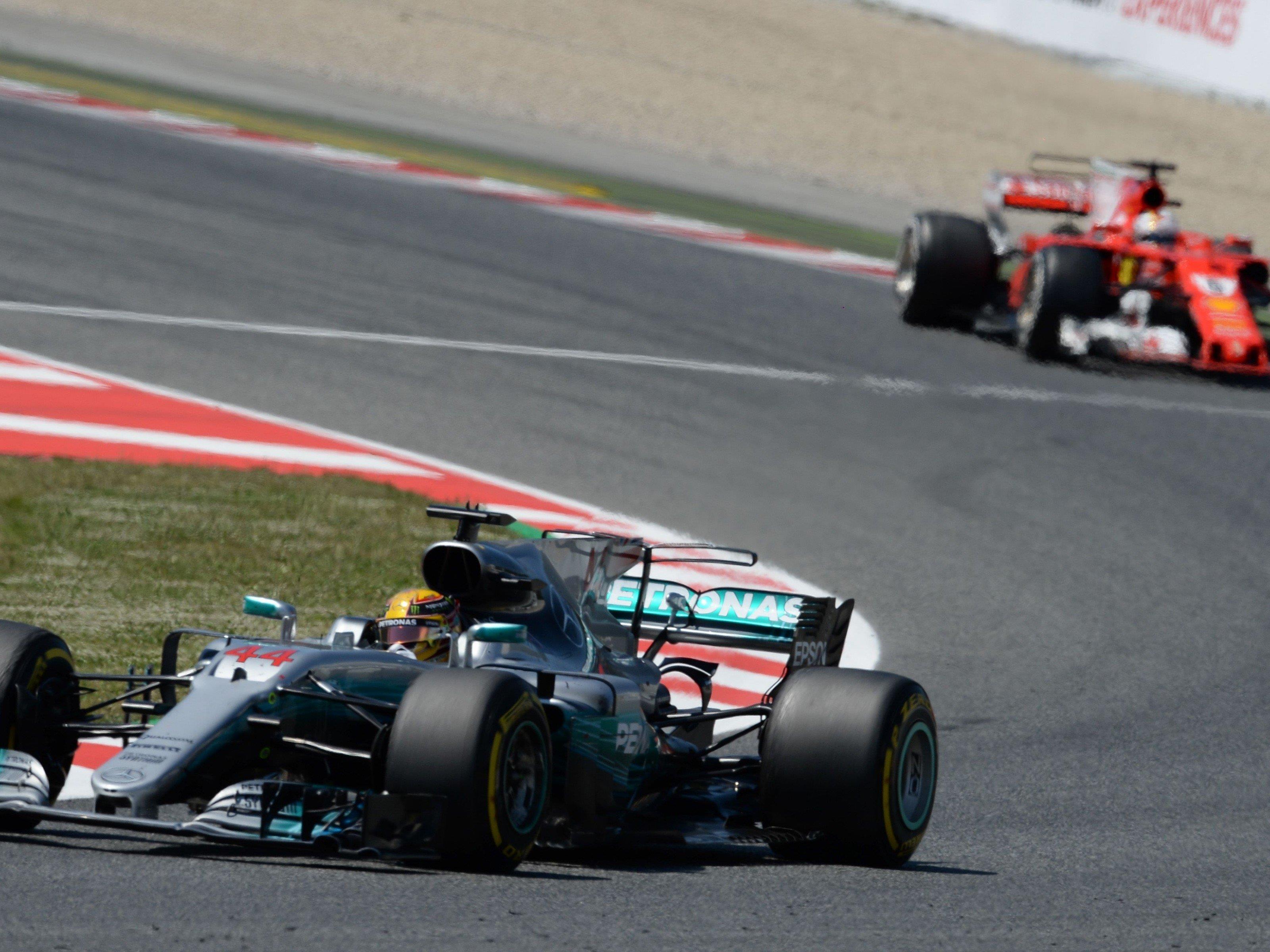 Lewis Hamilton setzte sich in Barcelona gegen Sebastian Vettel durch.