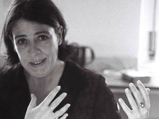 Der ORF trauert um Nachrichtenredakteurin Julia Barnes. Der ORF trauert um Nachrichtenredakteurin Julia Barnes.