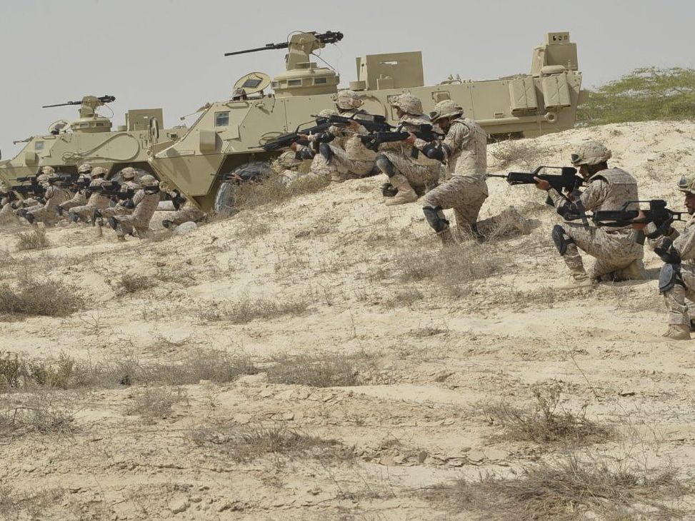 Armee legt Stadt unter brutale Belagerung. Armee legt Stadt unter brutale Belagerung.