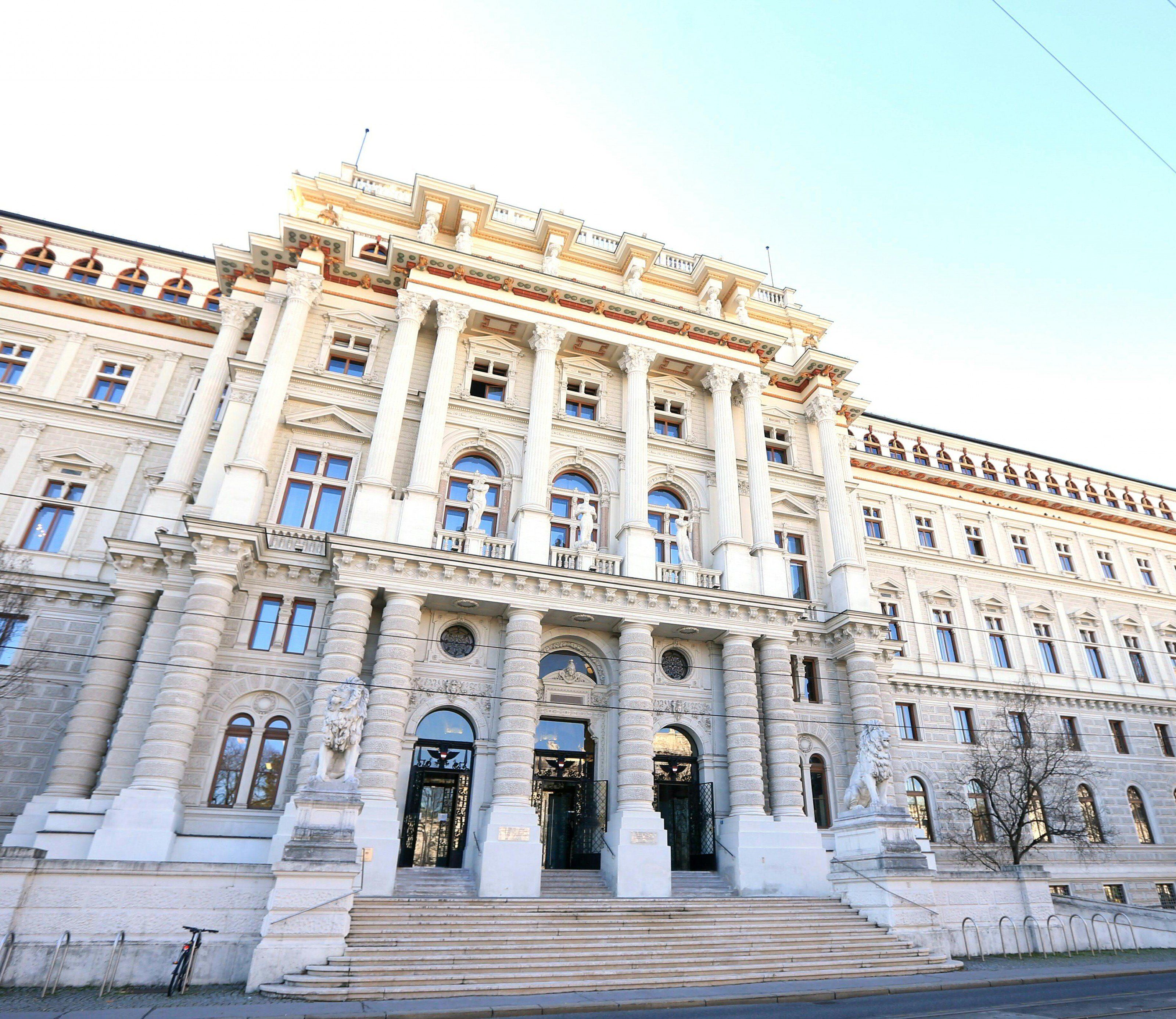 Der Oberste Gerichtshof hat die Strafe reduziert Der Oberste Gerichtshof hat die Strafe reduziert