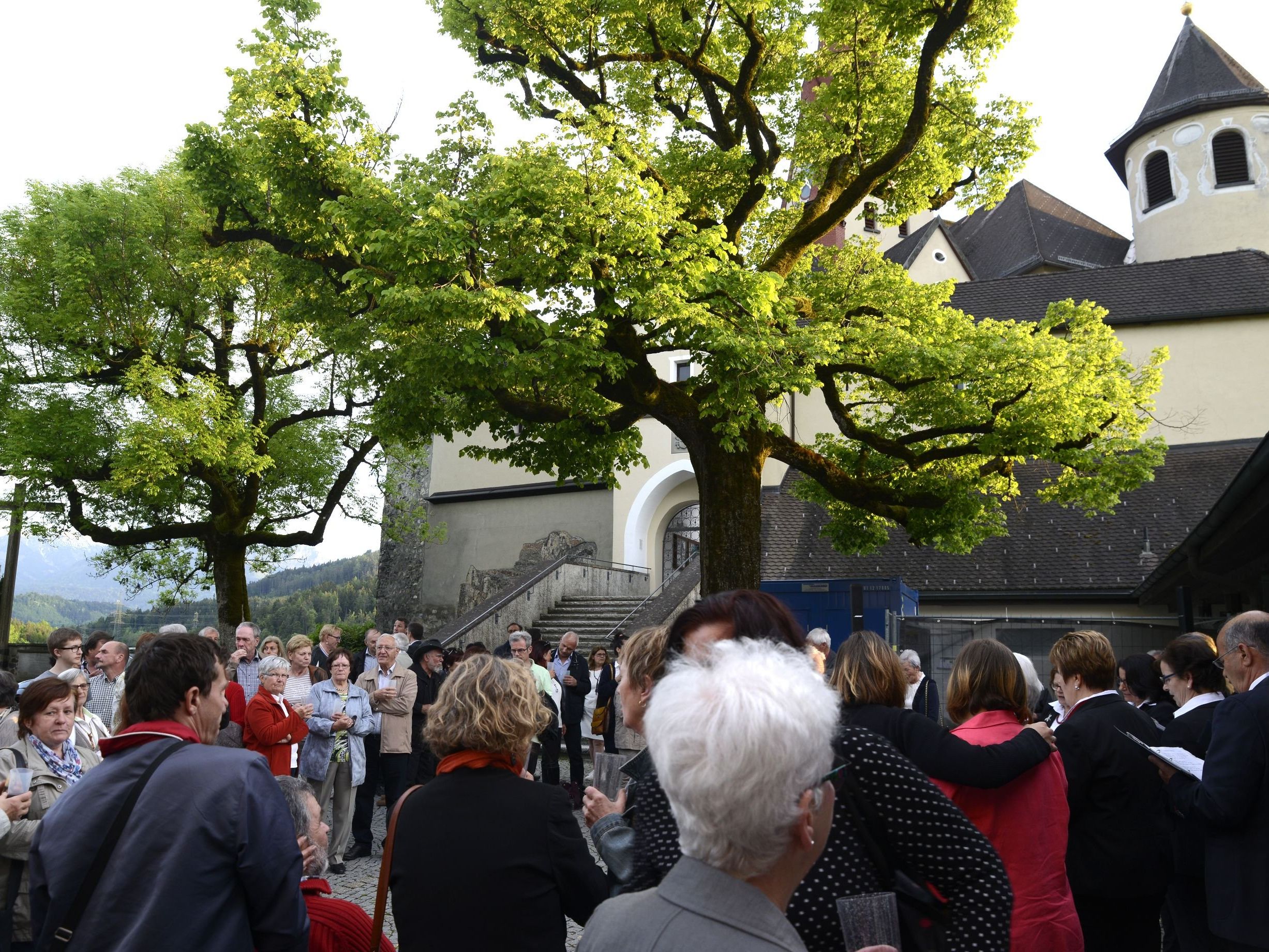 Der italienische Verein ACAIV lädt recht herzlich zur 25. Wallfahrt zur Basilika ein. Der italienische Verein ACAIV lädt recht herzlich zur 25. Wallfahrt zur Basilika ein.