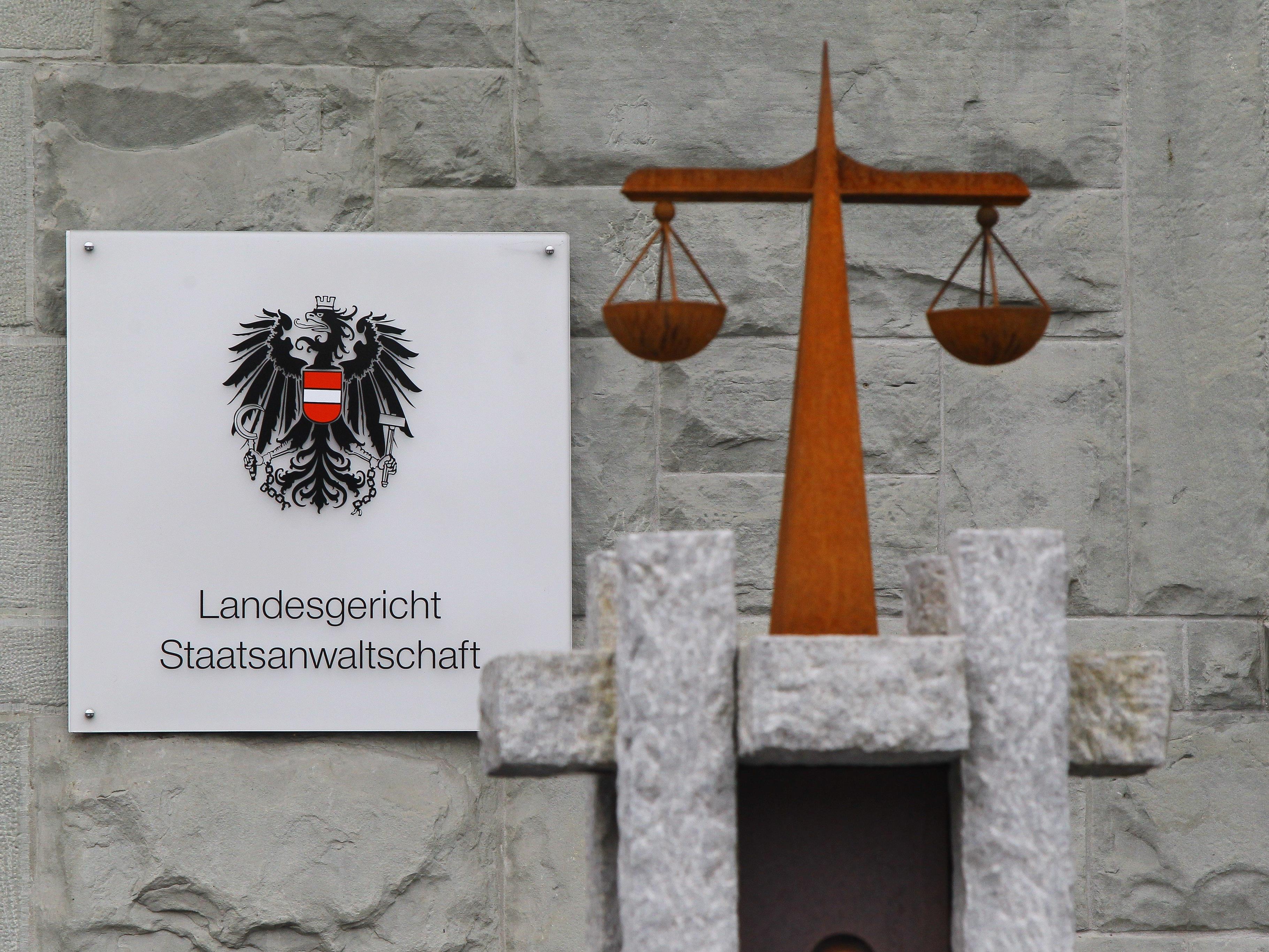 Bruder-Streit um Darlehen beschäftigt das Landesgericht Feldkirch.