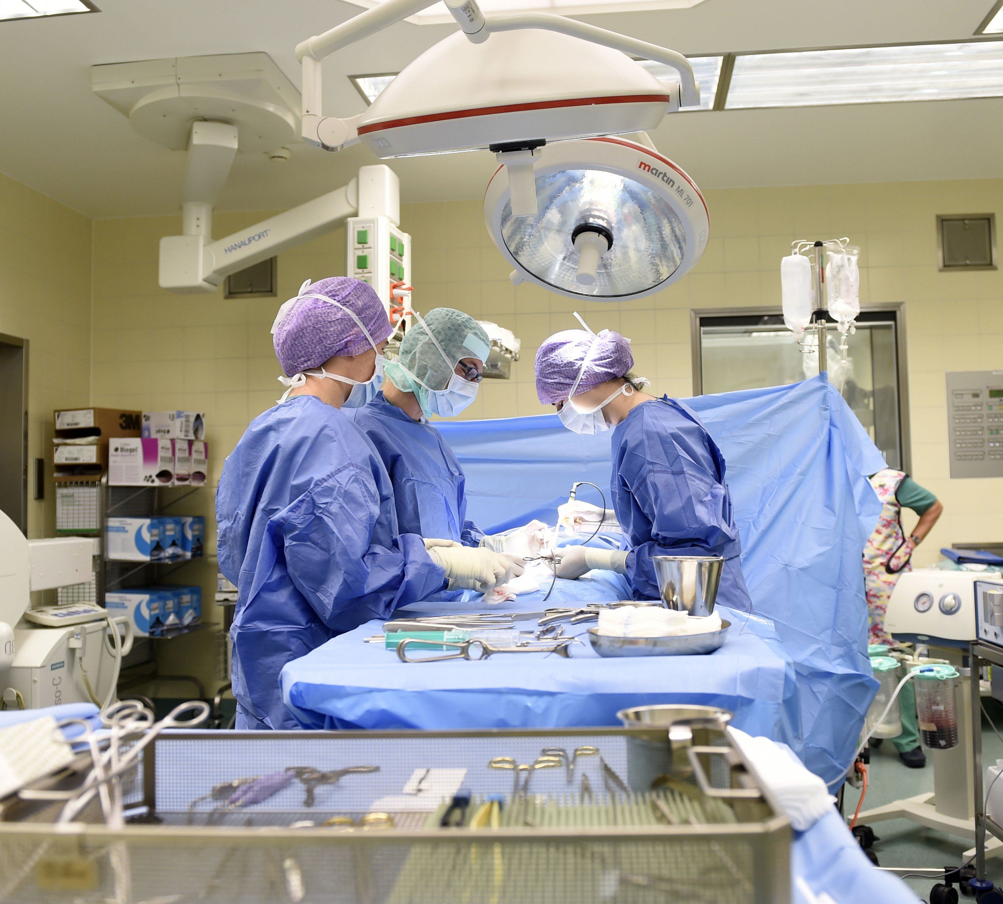 Ein Kleinkind musst in einem Spital nach einem Vorfall mit einem Abflusssieb behandelt werden Ein Kleinkind musst in einem Spital nach einem Vorfall mit einem Abflusssieb behandelt werden