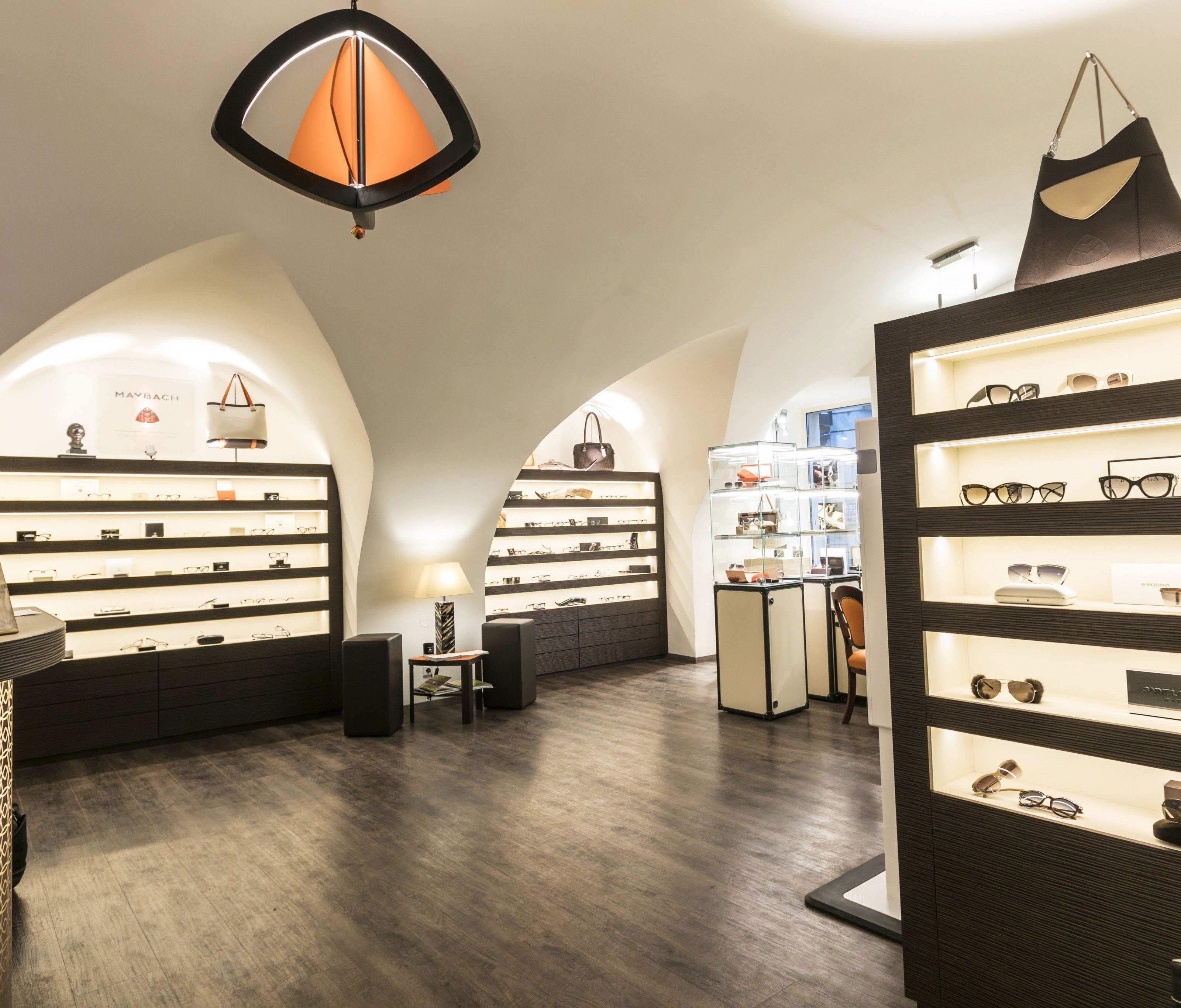 Ein Blick in den neuen Maybach Flagship-Store in Wien