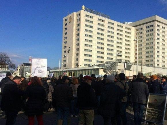 Bei der Demonstration gegen das umstrittene Hochhausprojekt am Heumarkt.