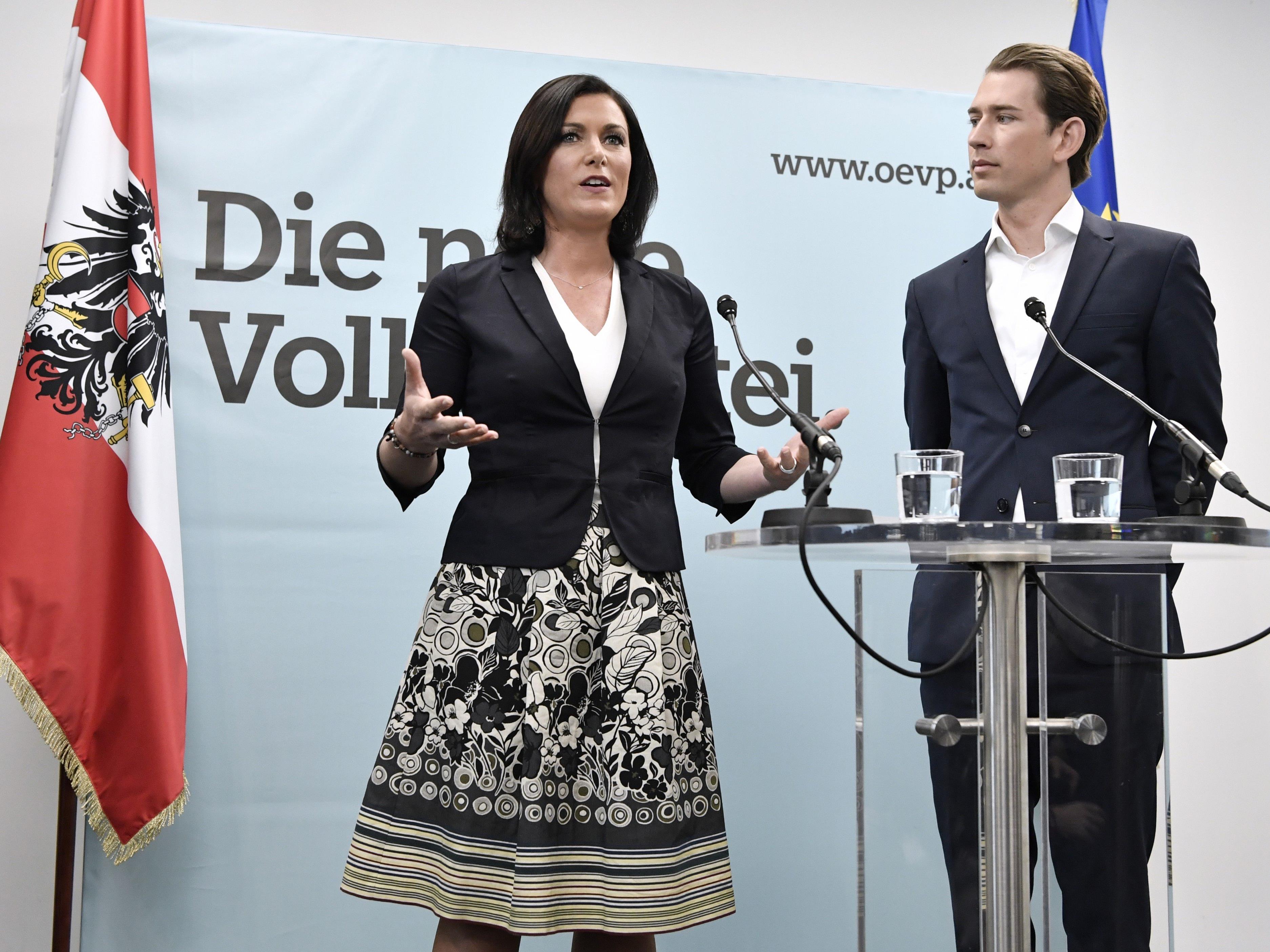 Die neue ÖVP-Generalsekretärin Elisabeth Köstinger und der designierte ÖVP-Chef AM Sebastian Kurz am Mittwoch