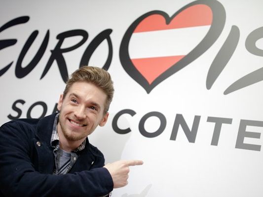 Am 2. Mai probt Nathan Trent erstmals auf der offiziellen ESC-Bühne in Kiew.