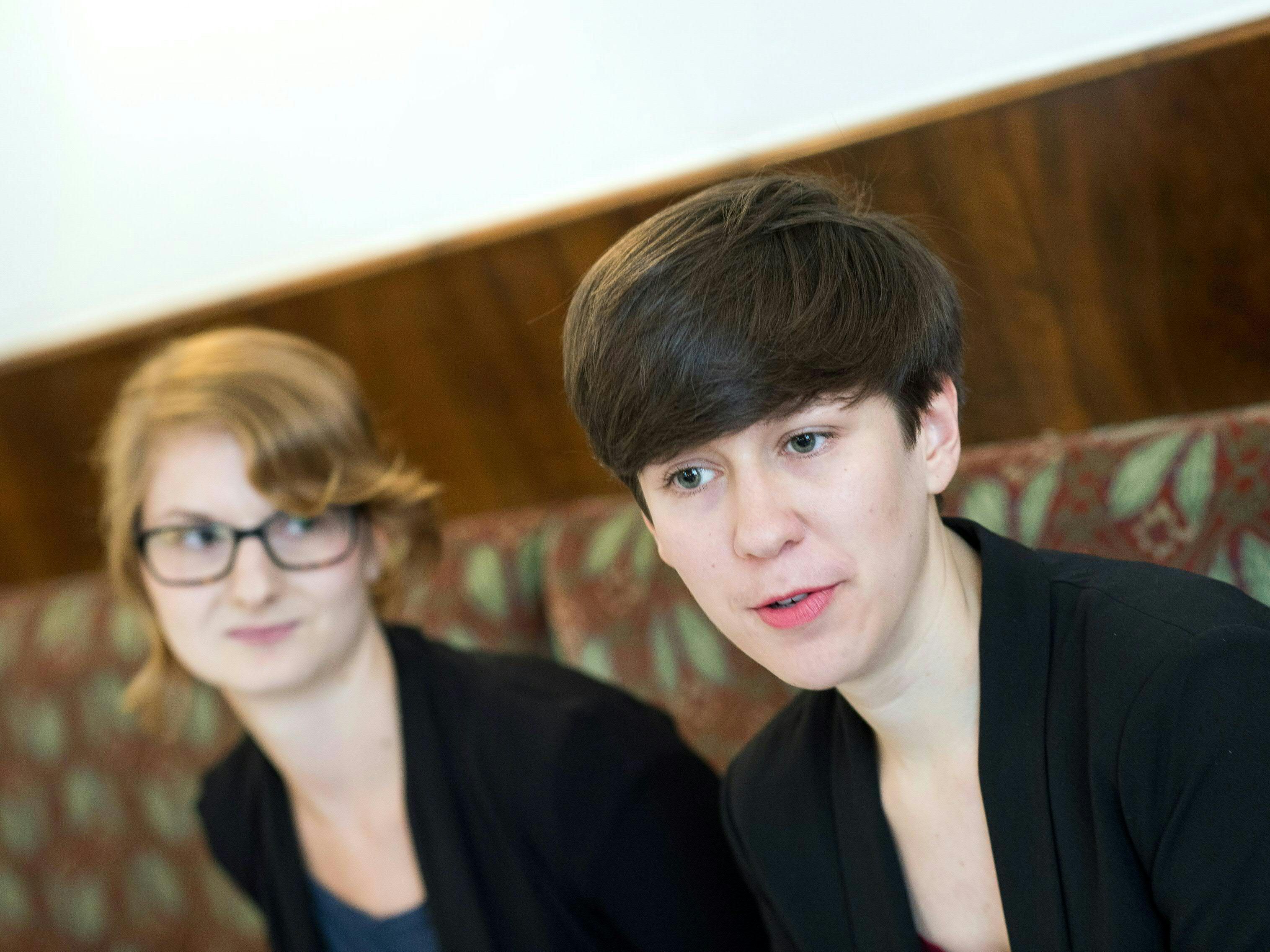 Flora Petrik bei der Ankündigung von "KPÖ Plus" bei der Nationalratswahl. Flora Petrik bei der Ankündigung von "KPÖ Plus" bei der Nationalratswahl.