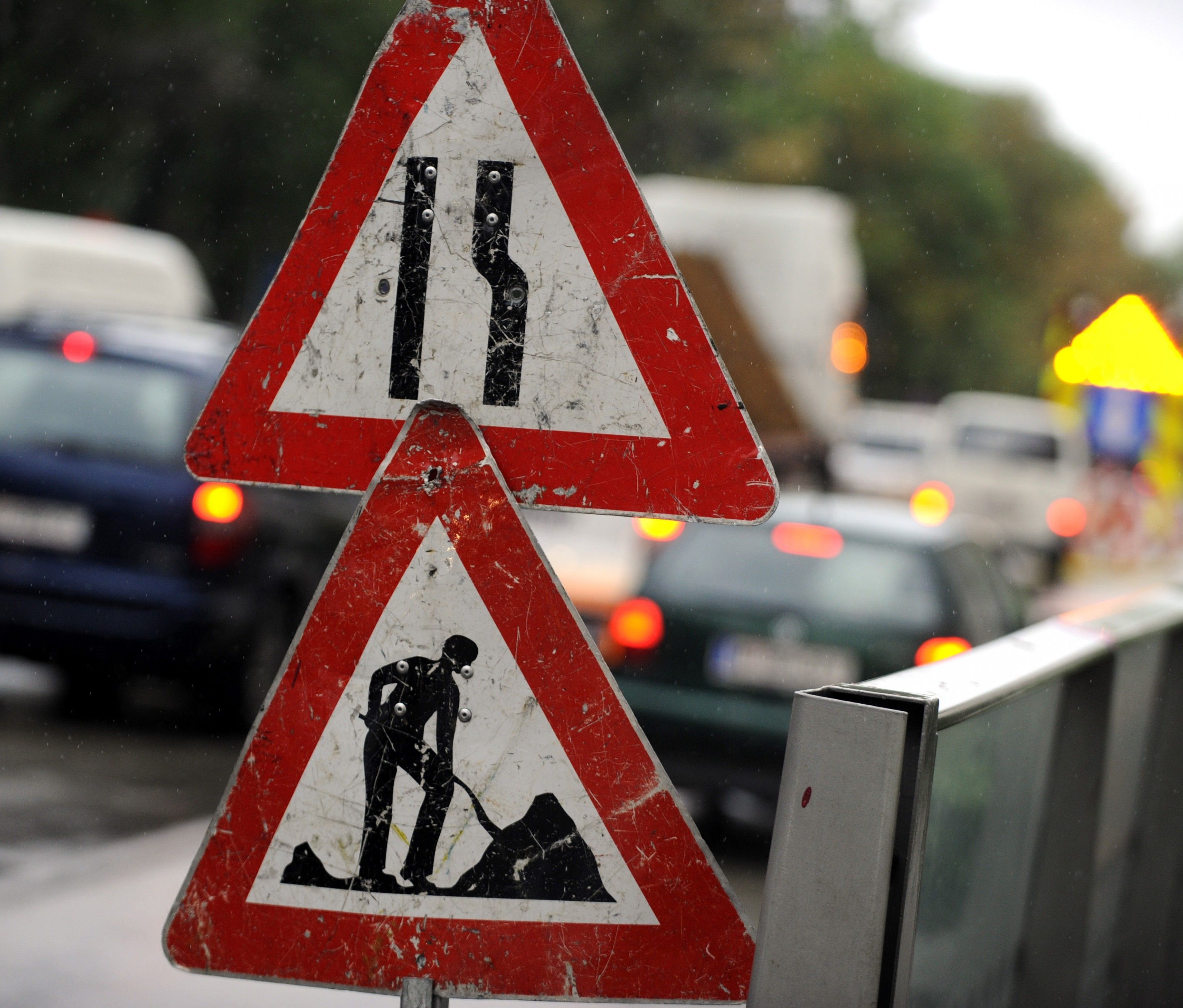 Wegen Bauarbeiten kommt es auf den Straßen in Wien-Liesing zu Verzögerungen. Wegen Bauarbeiten kommt es auf den Straßen in Wien-Liesing zu Verzögerungen.