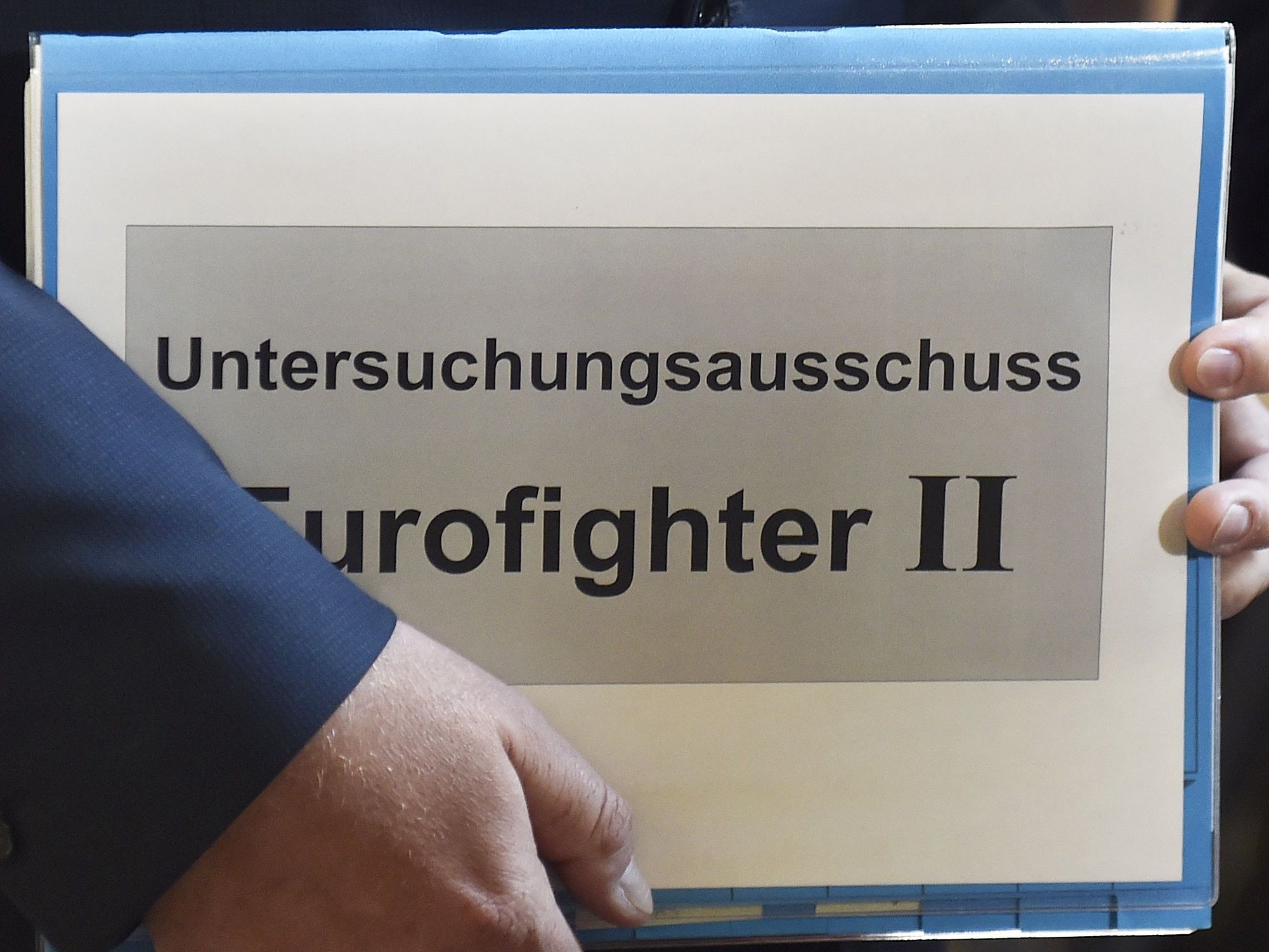 Die Büros des ehemaligen Lobbyisten W. wurden in Wien durchsucht. Die Büros des ehemaligen Lobbyisten W. wurden in Wien durchsucht.