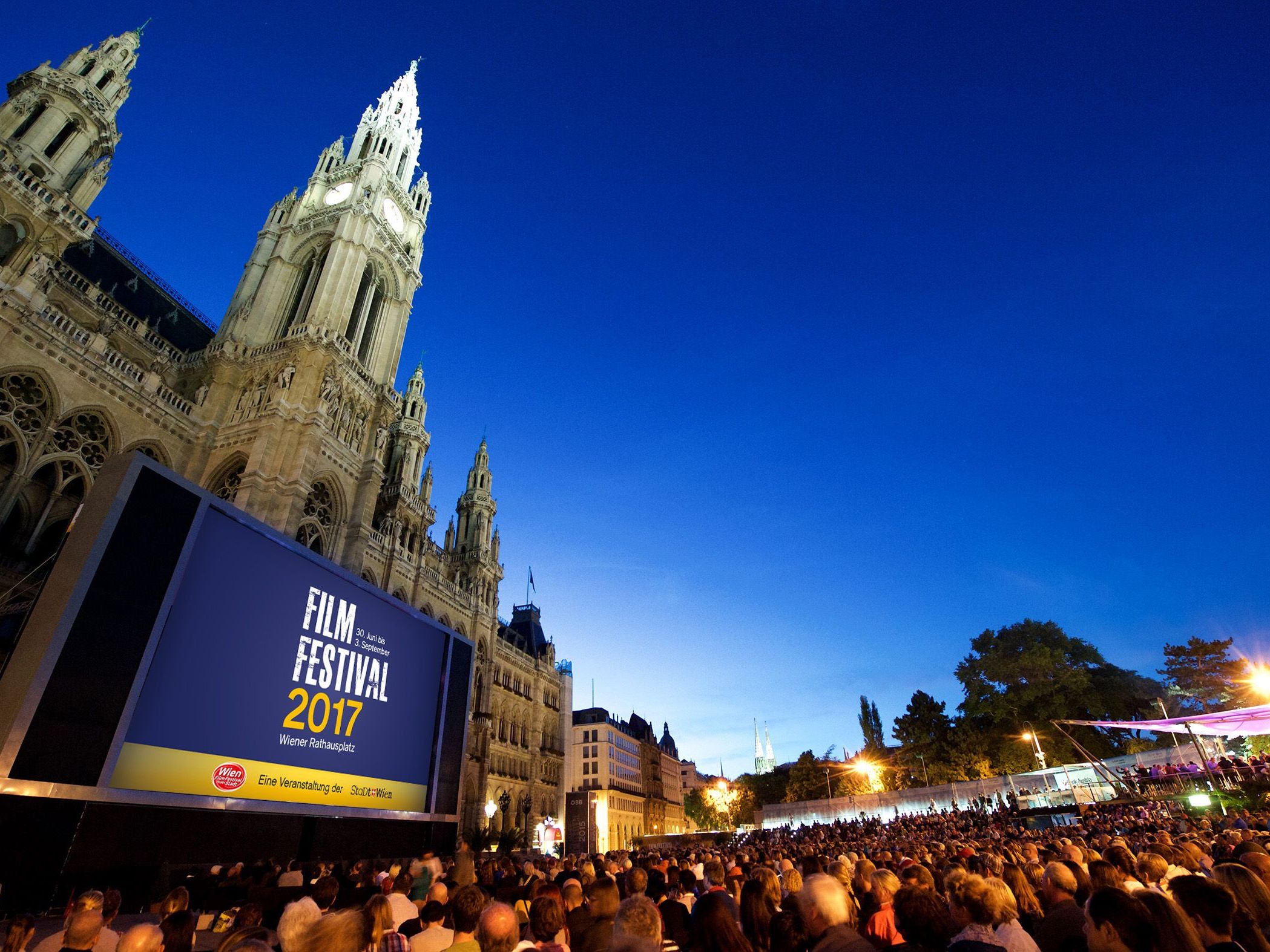 Das Film Festival am Rathausplatz ist alle Jahre wieder ein Besuchermagnet Das Film Festival am Rathausplatz ist alle Jahre wieder ein Besuchermagnet