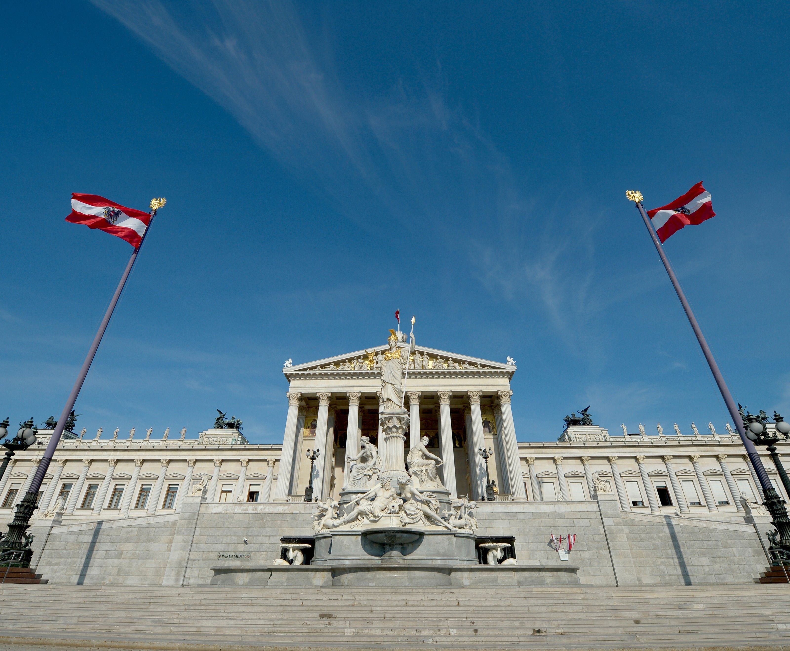 Angesicht der kommenden Wahl wird der IWF seinen Besuch verschieben