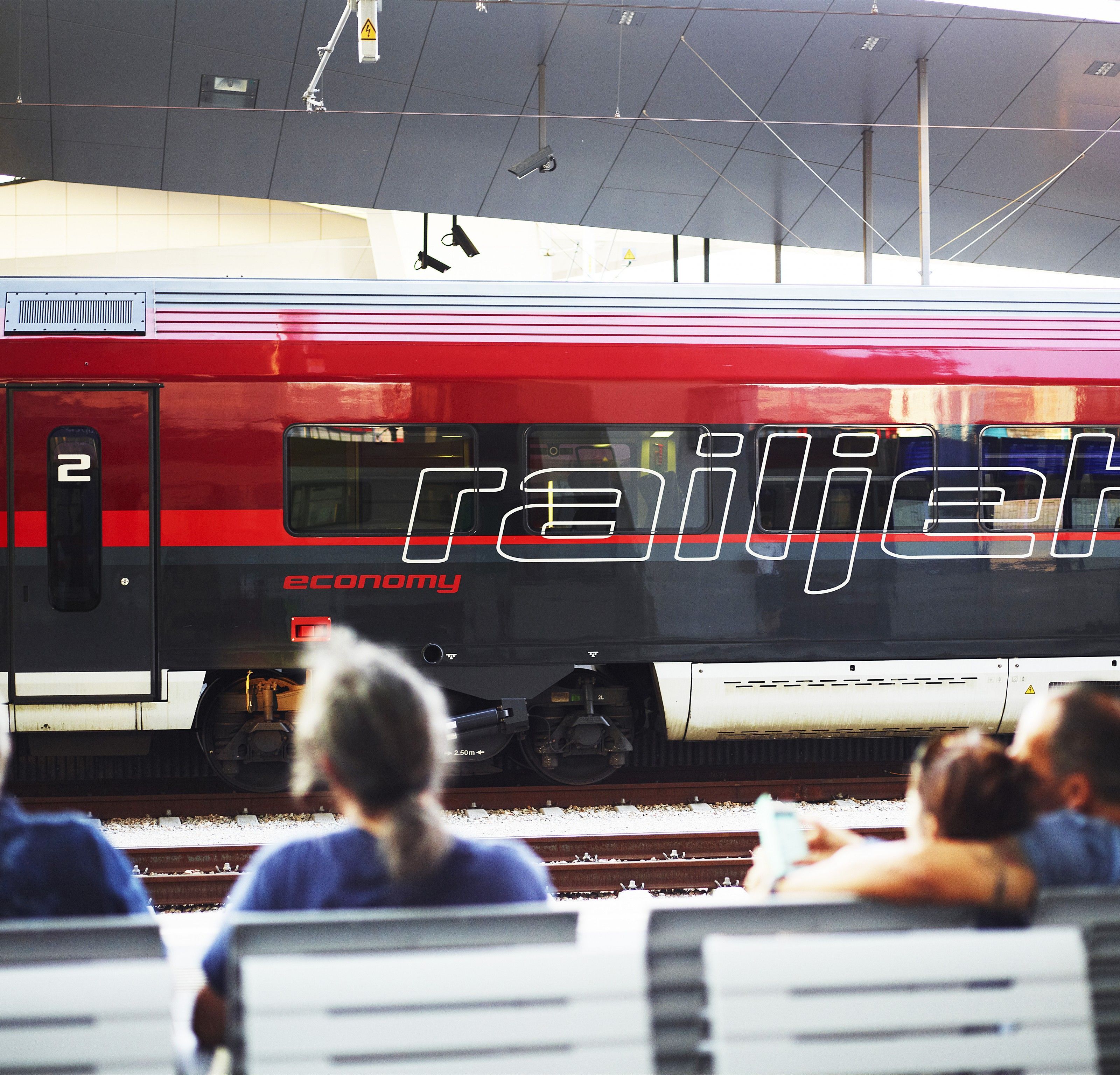Die ÖBB führt derzeit eine Befragung zur Verpflegung durch Die ÖBB führt derzeit eine Befragung zur Verpflegung durch