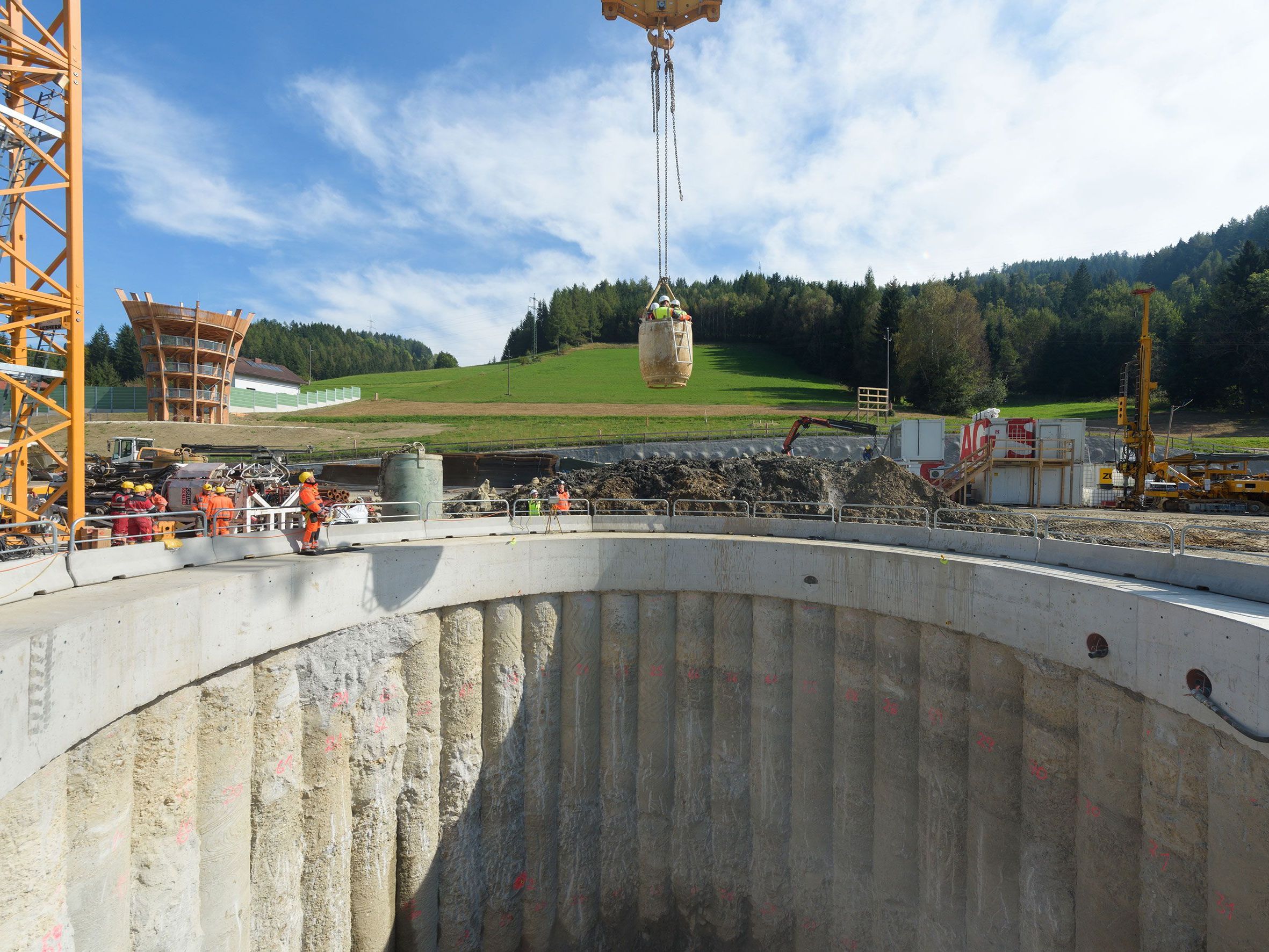 Der letzte Abschnitt des Semmeringtunnels wurde in Angriff genommen Der letzte Abschnitt des Semmeringtunnels wurde in Angriff genommen