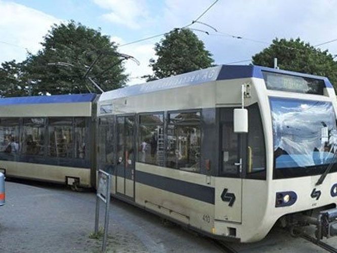 Ein Mann wurde von einer Badner Bahn-Garnitur erfasst. Ein Mann wurde von einer Badner Bahn-Garnitur erfasst.