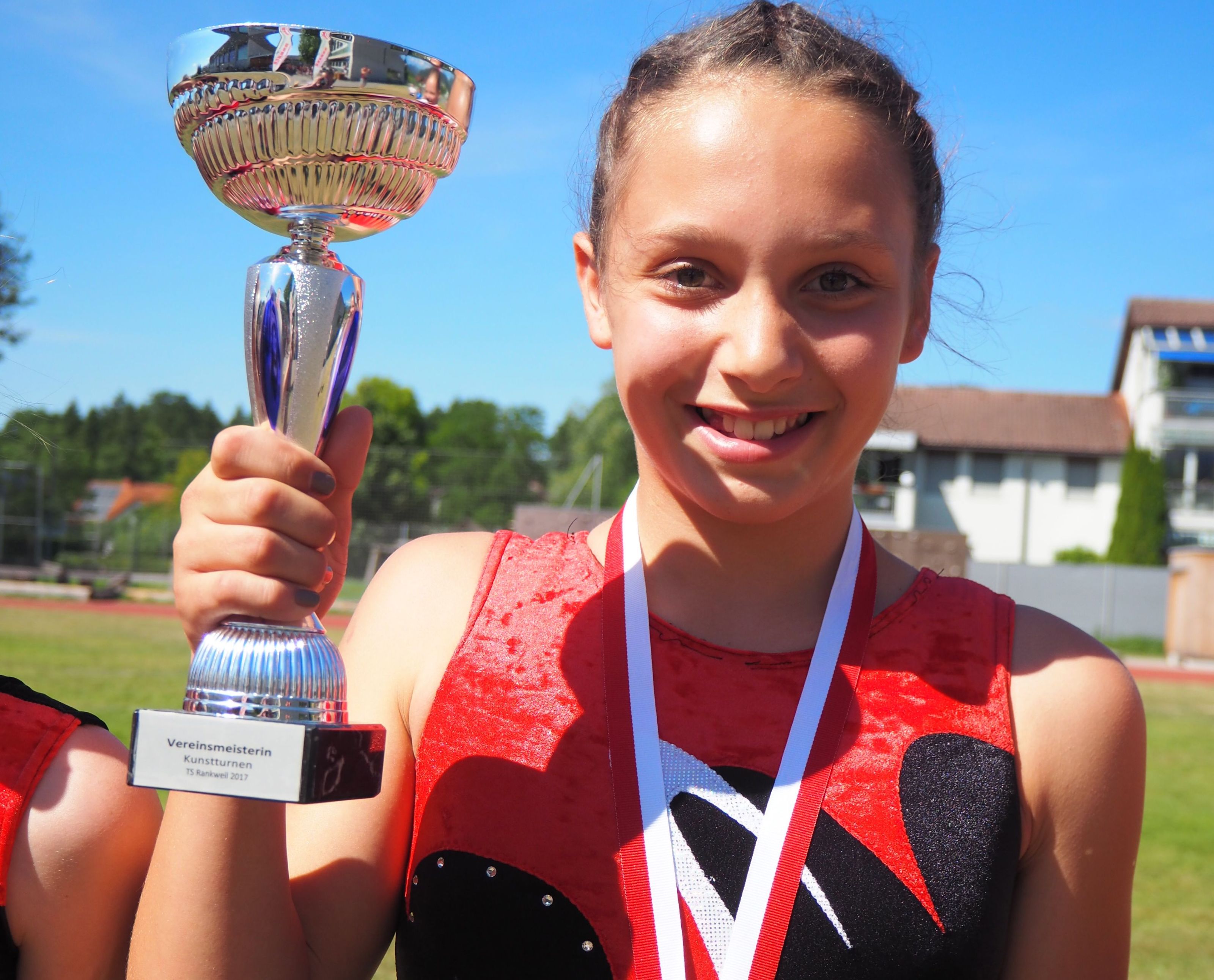 Vereinsmeisterin Elisa Köchle. Vereinsmeisterin Elisa Köchle.