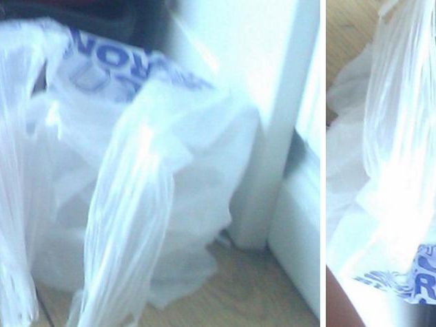 Fotos von scheinbar harmlosen Beweisstücken online veröffentlicht. Fotos von scheinbar harmlosen Beweisstücken online veröffentlicht.