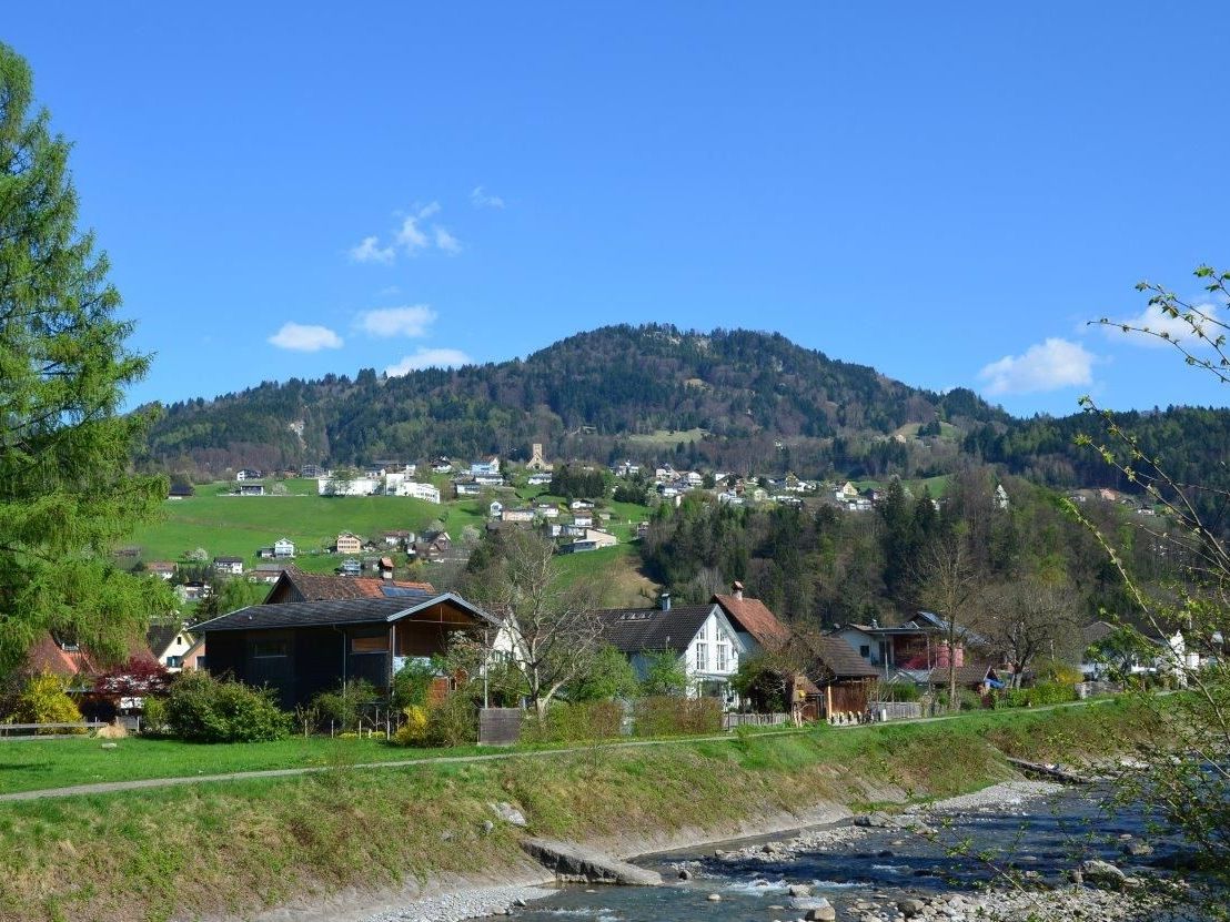 Bürger vom Frödisch- und Frutzdamm drohen der Gemeinde mit rechtlichen Schritten Bürger vom Frödisch- und Frutzdamm drohen der Gemeinde mit rechtlichen Schritten