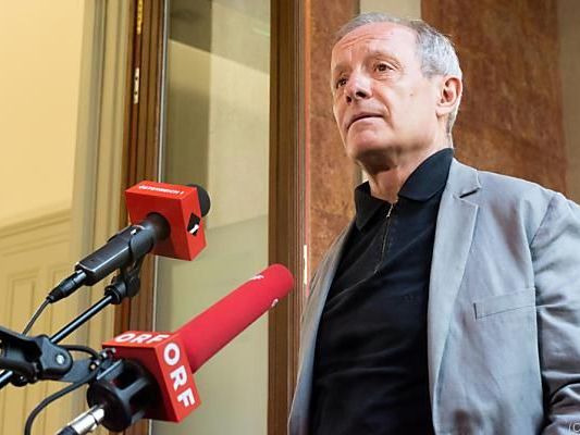 Pilz vermutet hinter Euro Business Development "Fälscherwerkstatt" Pilz vermutet hinter Euro Business Development "Fälscherwerkstatt"