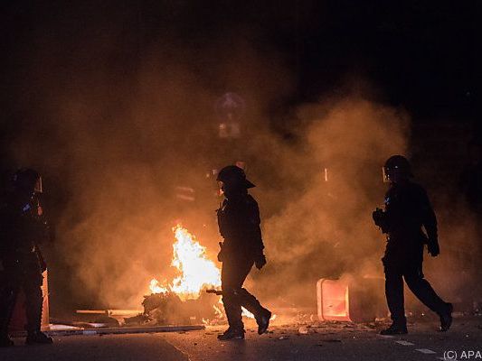 Hamburg glich Bürgerkriegsgebiet Hamburg glich Bürgerkriegsgebiet